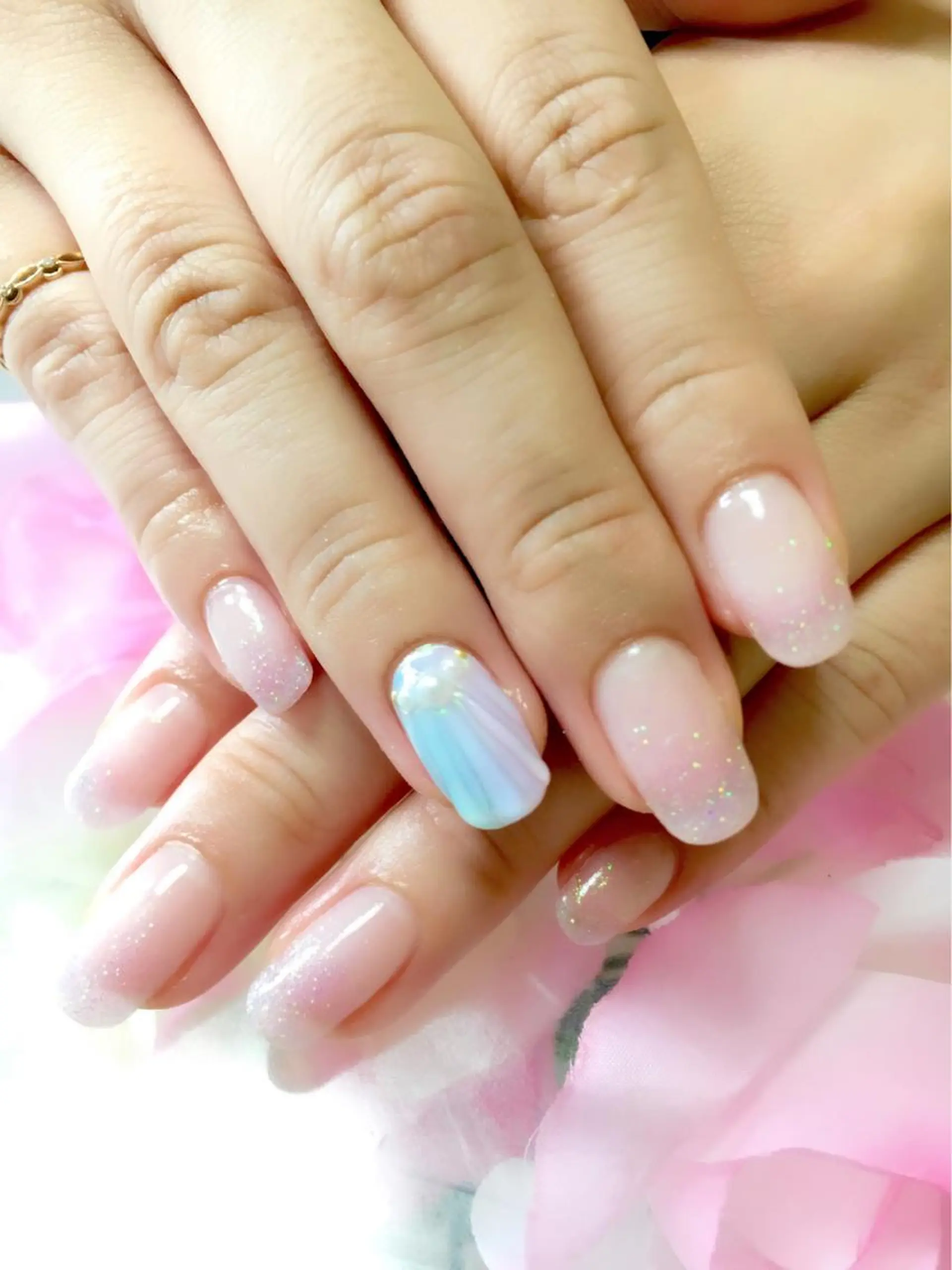 ネイル フットネイル ジェルネイル ラメ(グリッター) ラメグラデーション パラジェル clover nailのネイルデザイン
