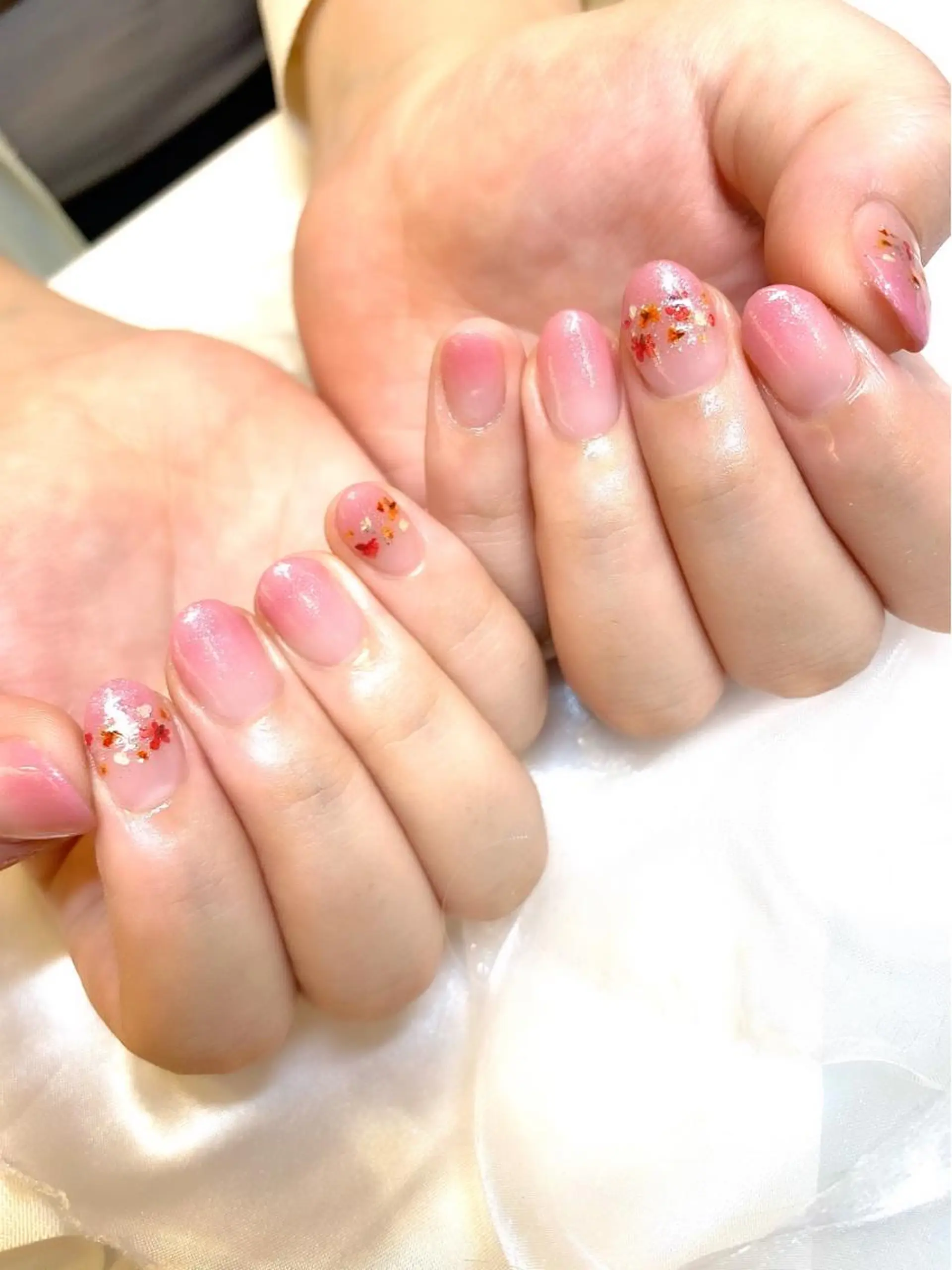 ネイル ジェルネイル グラデーション オフィスネイル パラジェル シンプルネイル ハンドネイル clover nailのネイルデザイン