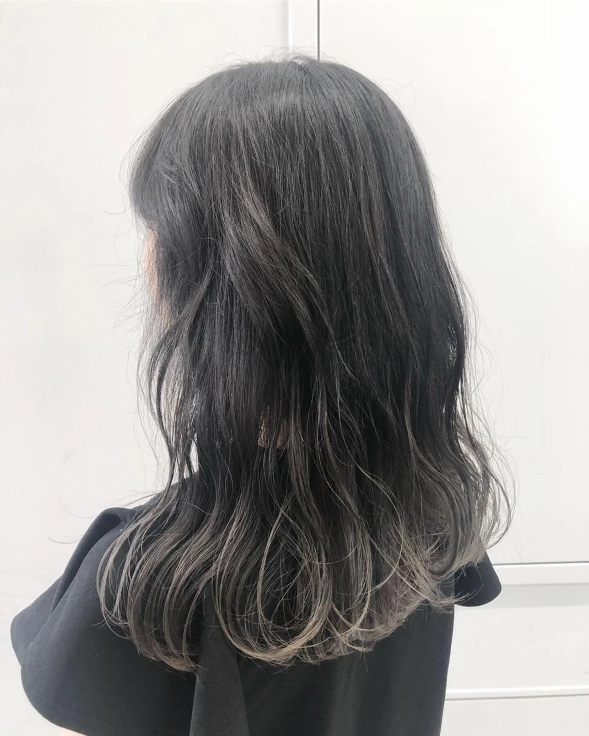 セミロング カラー ヘアアレンジ 🌟髪質改善ケアカラ ー美髪縮毛矯正y🌟のヘアスタイル