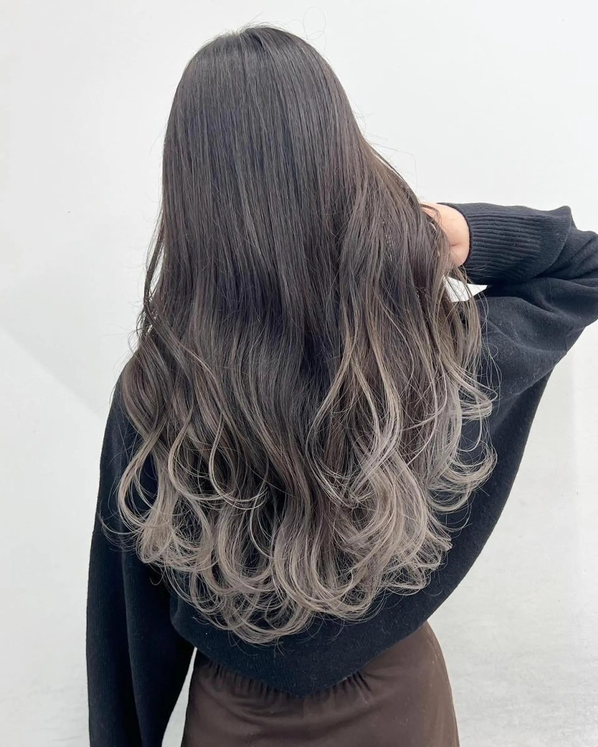 カラー バレイヤージュ ブリーチ ダブルカラー イヤリングカラー ハイライトカラー カット ヘアカラー トリートメント 【公式】amble luxe 中野のヘアスタイル