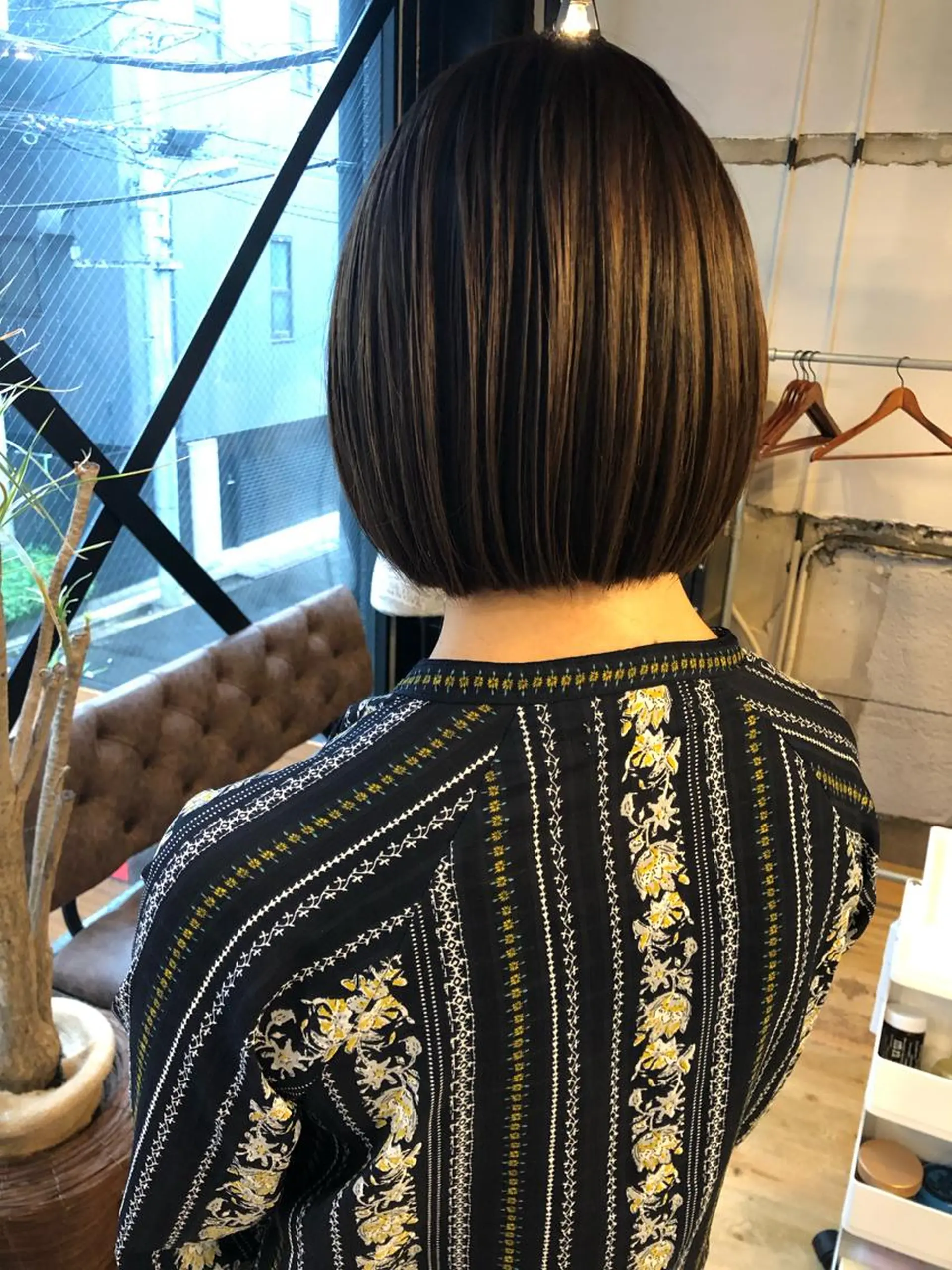 ショート 切りっぱなしボブ ボブ 外国人風カラー ハイライト レイヤーカット また会いたくなる 美容師【KENTA】のヘアスタイル