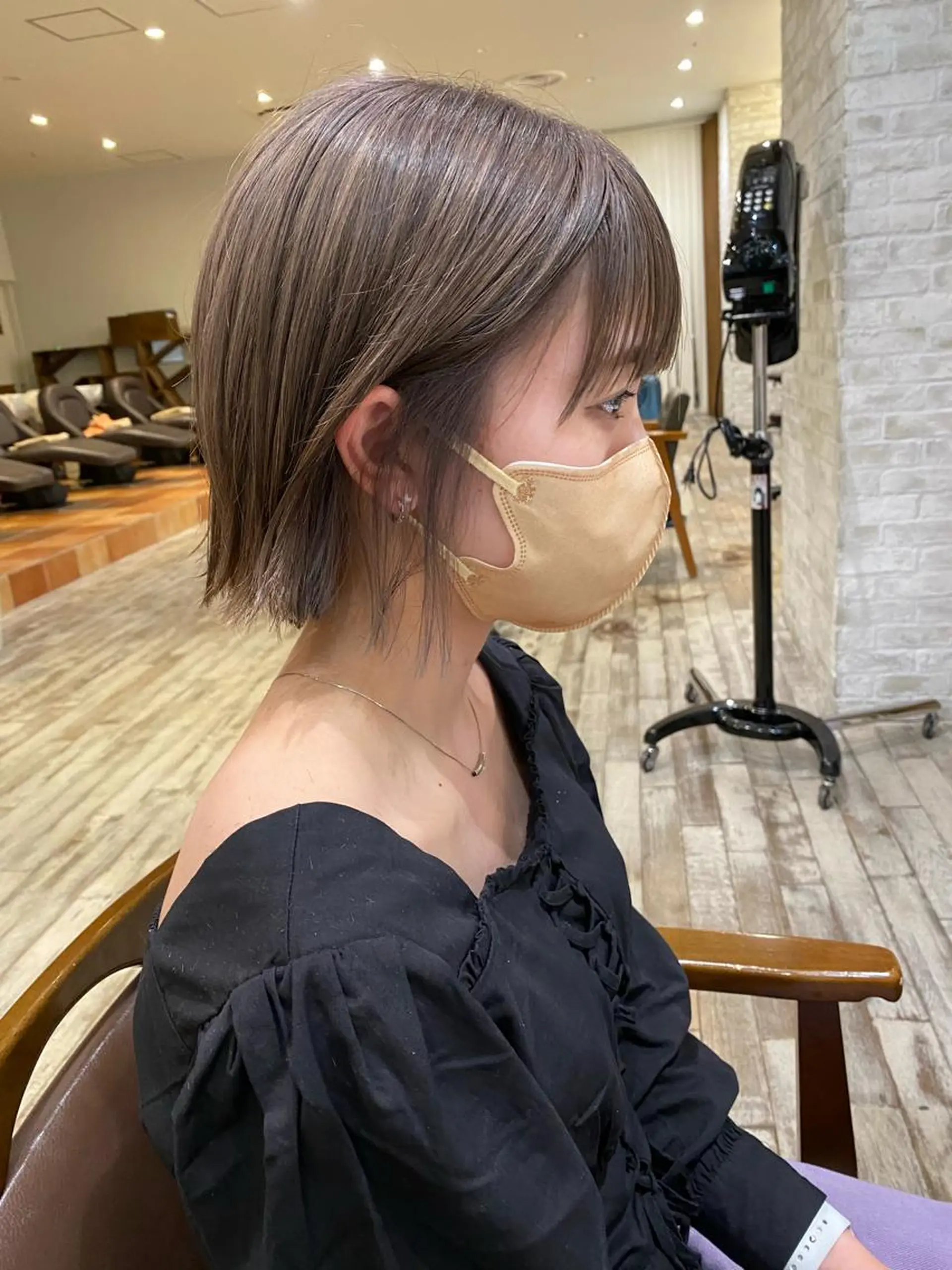 ショート カラー ベージュカラー ミルクティーベージュ 栗原 瑞稀のヘアスタイル