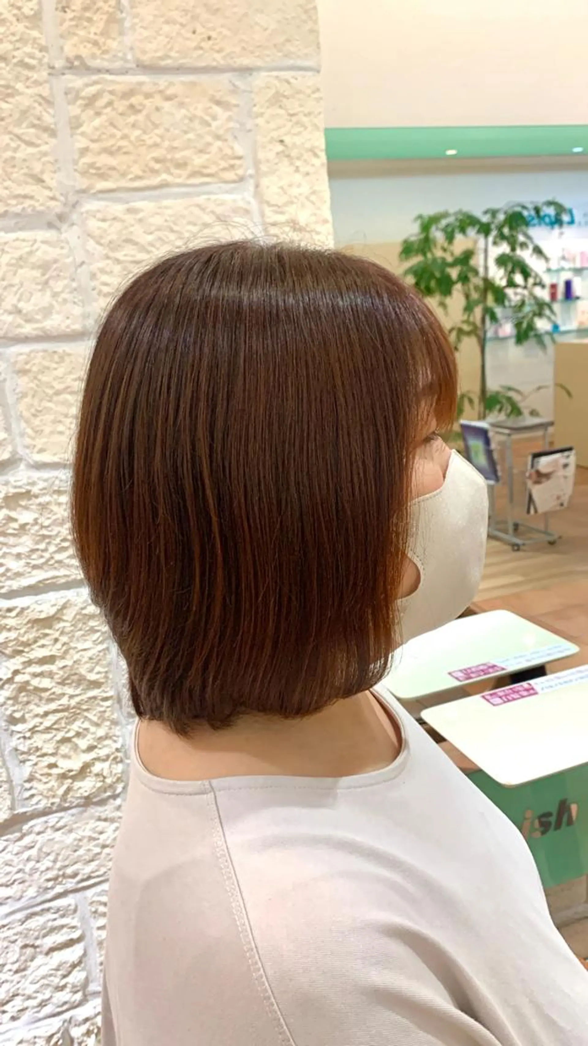 ミディアム Lamp 柏 山口 か乃 ブリーチカラーのヘアスタイル