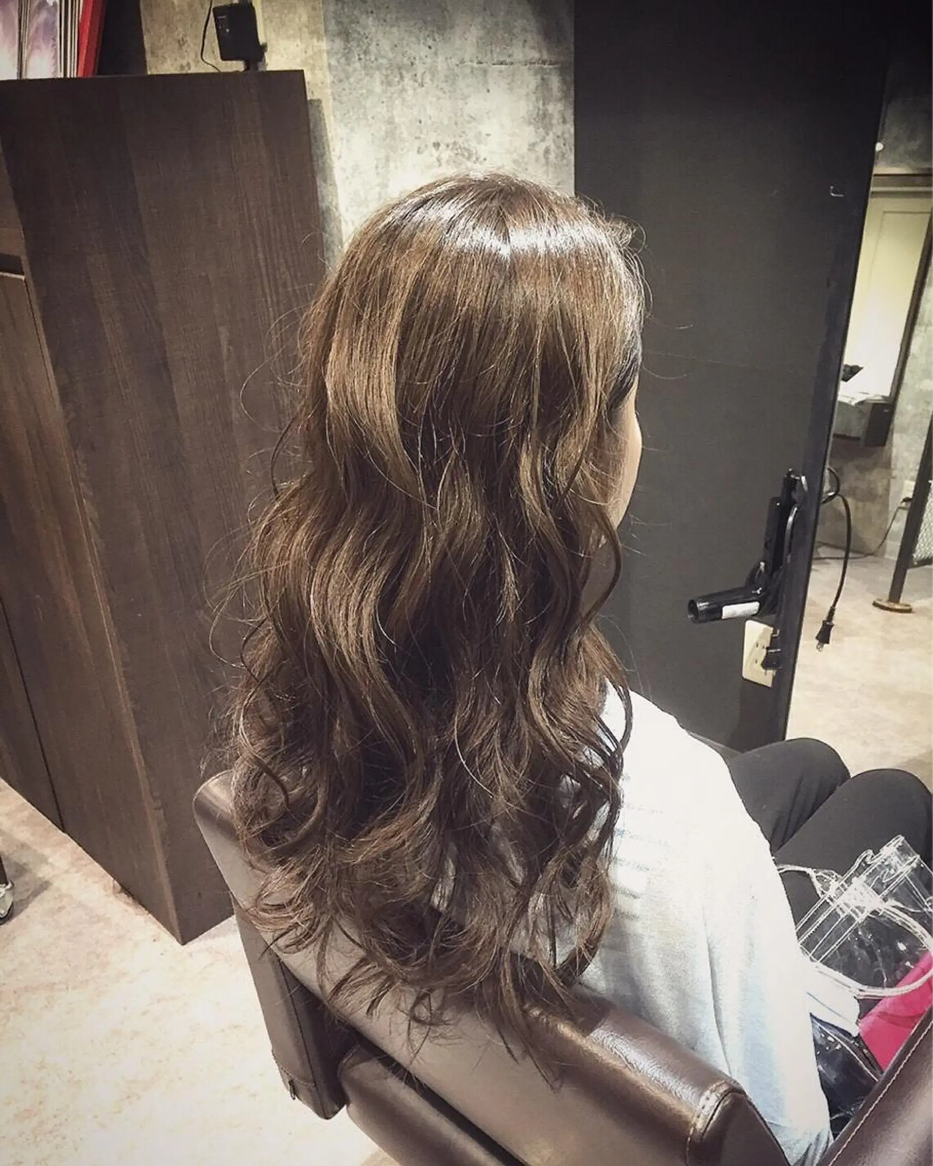 セミロング カラー イルミナカラー due hair 京都駅前店 MILBON オージュア認定サロン【デューヘアー】所属・ハイトーンブリーチ 土坂　由志【京都】のヘアスタイル