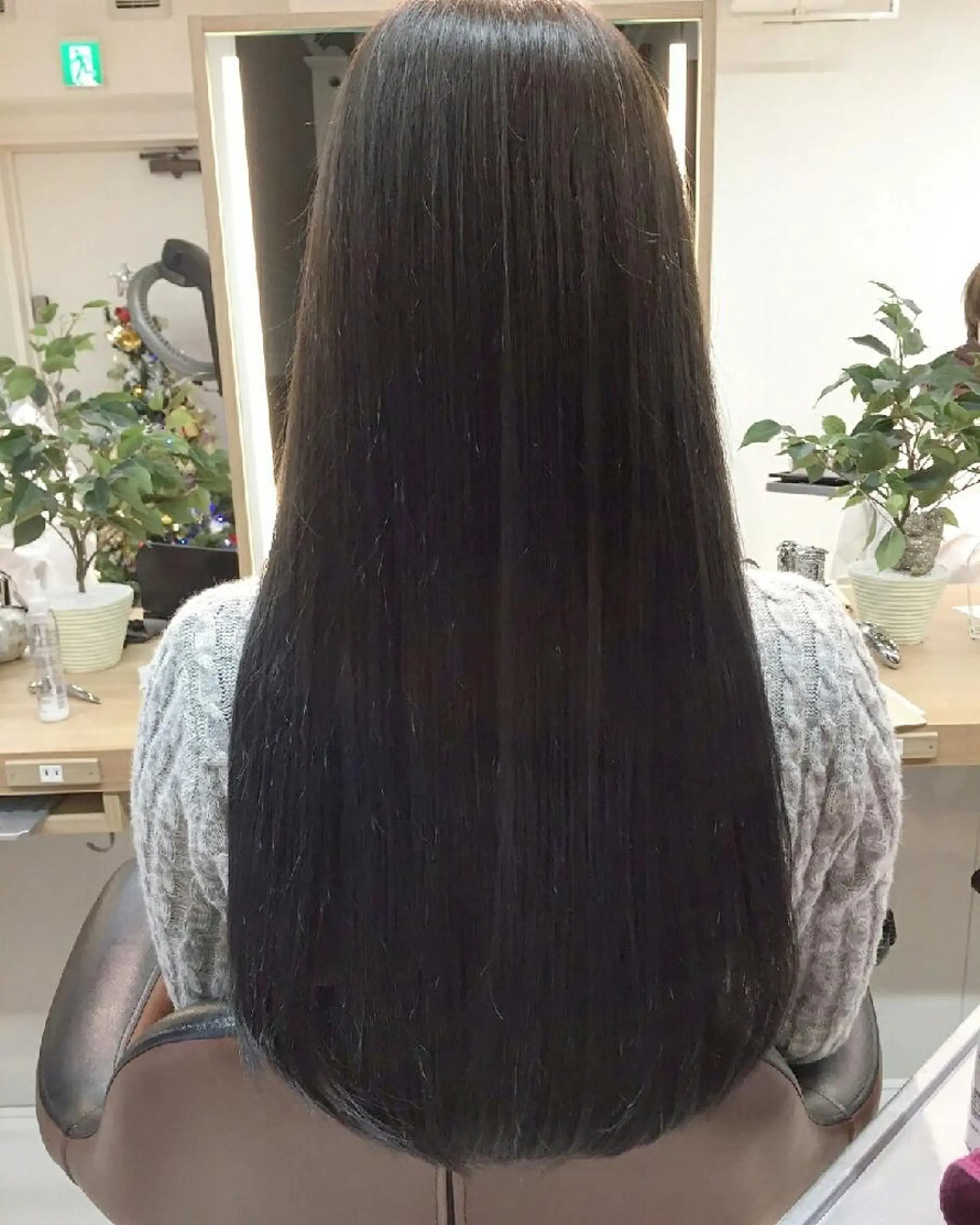 ロング カラー グレージュ 透明感ハイライト◎ 伊藤夏海のヘアスタイル