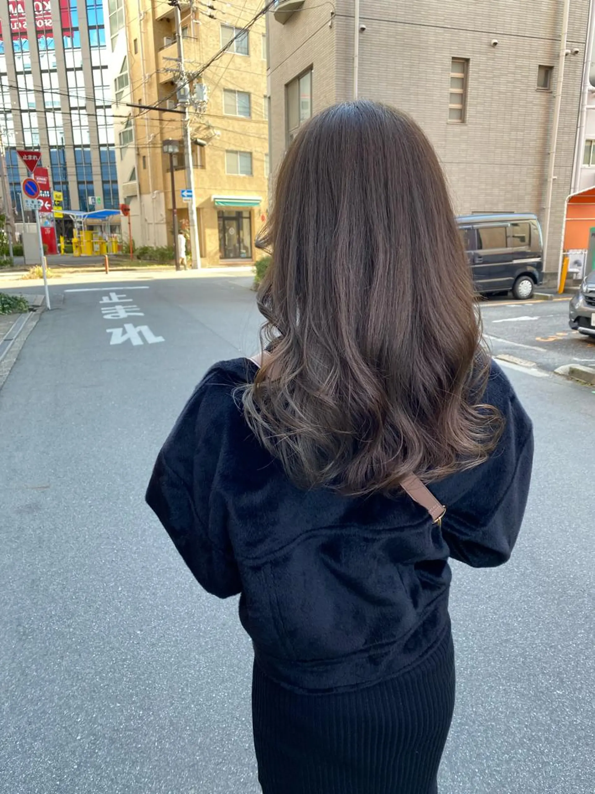 ロング カラー グレージュ カット ヘアカラー トリートメント newi 京橋 【yuuki】のヘアスタイル