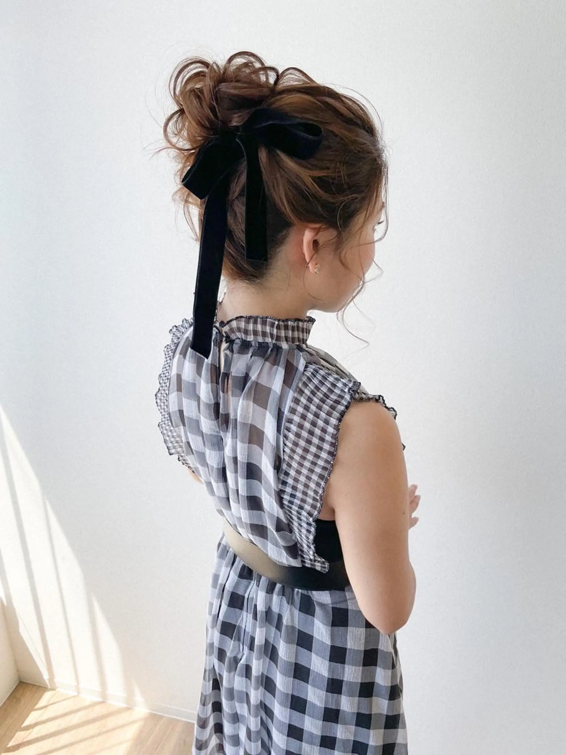 セミロング ヘアアレンジ お団子ヘア autre所属・大久保 ひでなりのヘアスタイル