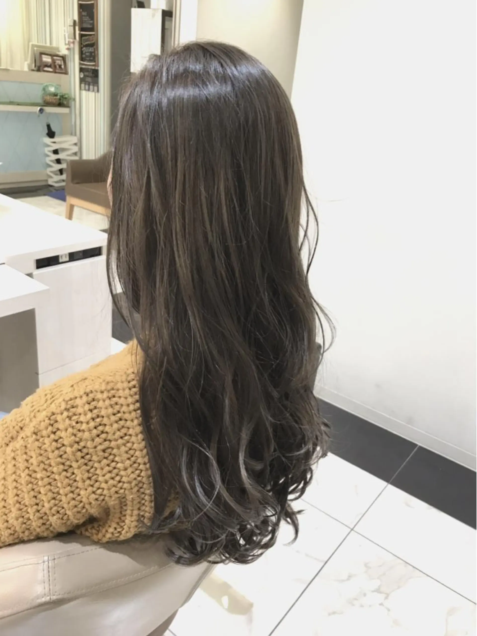 ロング カラー 透明感カラー グレージュ ハイライトカラー ハイライト ロング 山崎俊輔/髪質改善 /バレイヤージュのヘアスタイル