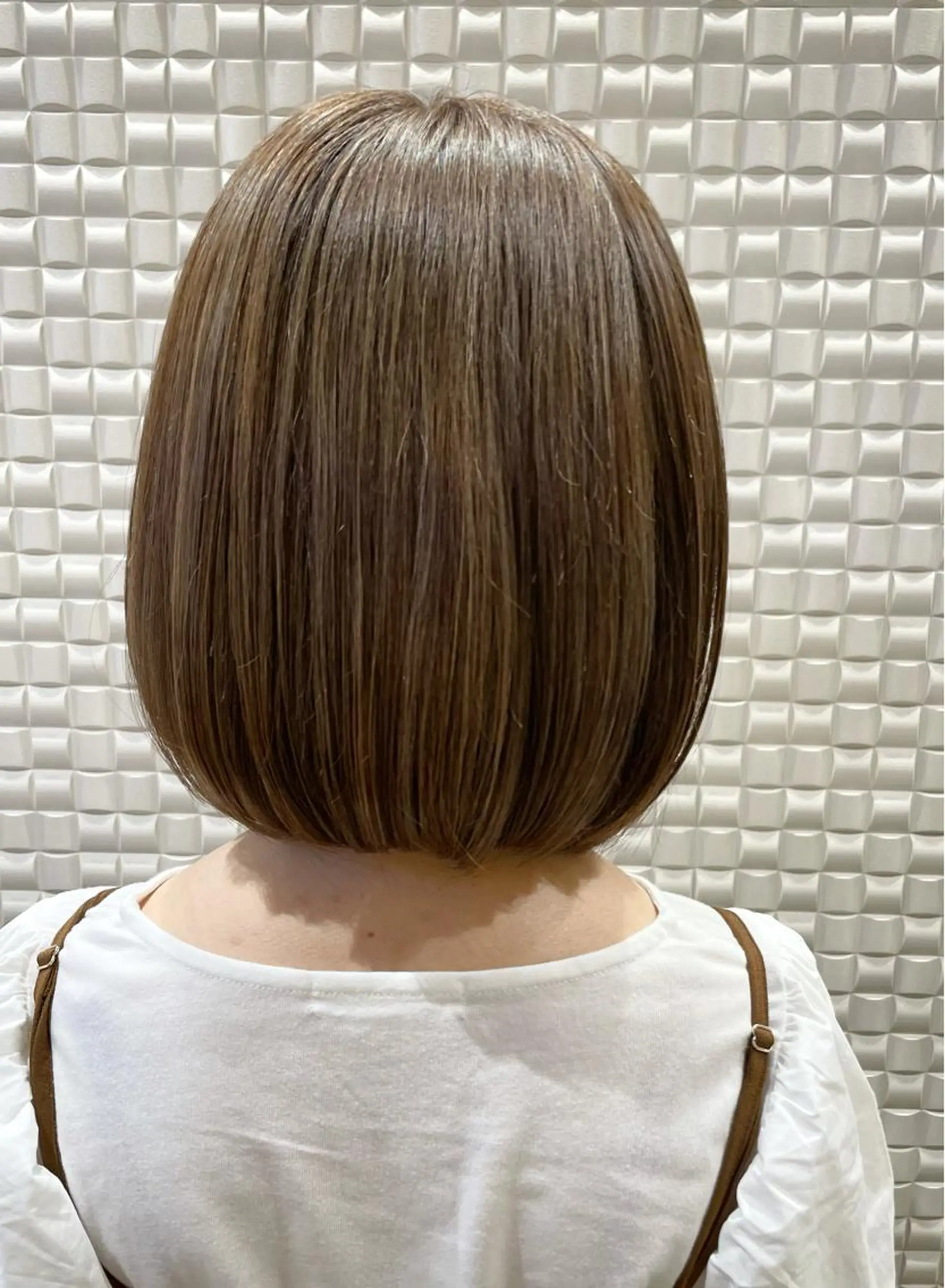 ミディアム カラー ベージュカラー ハイライトカラー ボブ ハイライト シャドールーツ美容師 篠原康太のヘアスタイル