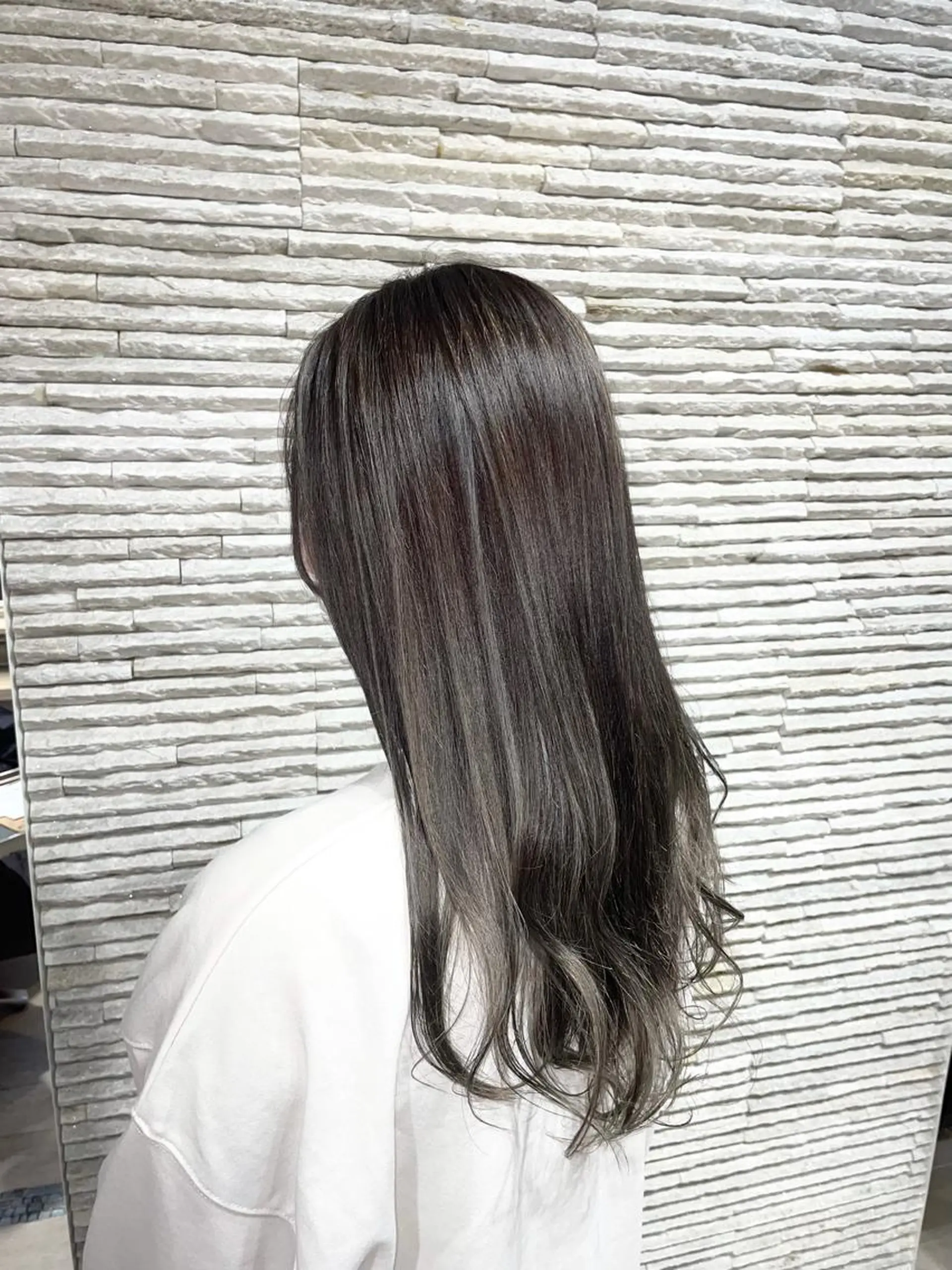 セミロング カラー ヘアカラー 嶋田 ゆきのヘアスタイル