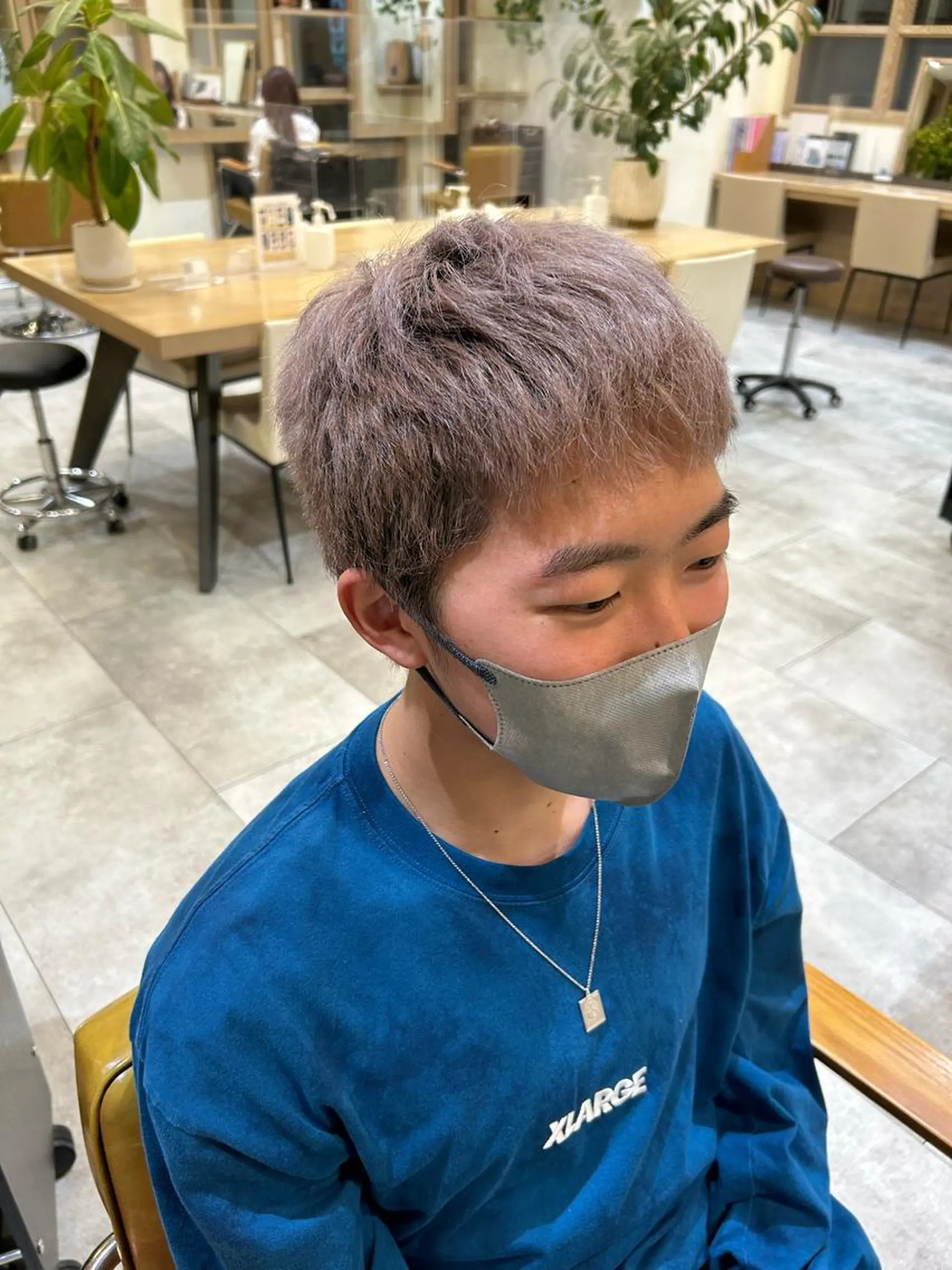 カラー メンズ シルバー CANAAN銀座所属・艶透明感カラー/ ルーズパーマ/田中のヘアスタイル