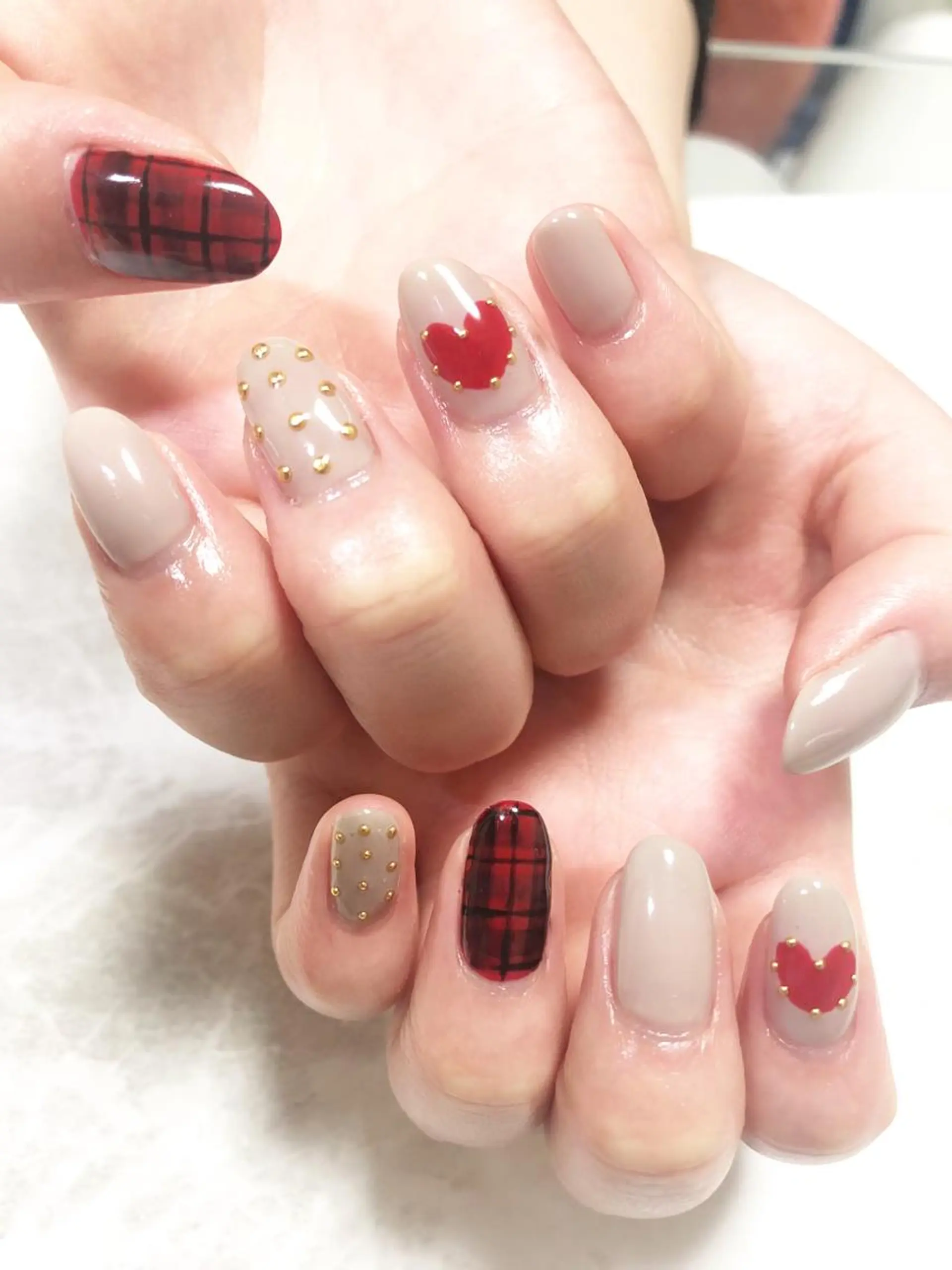 ネイル バレンタイン ハンドネイル フットネイル Lokahi NAILのネイルデザイン