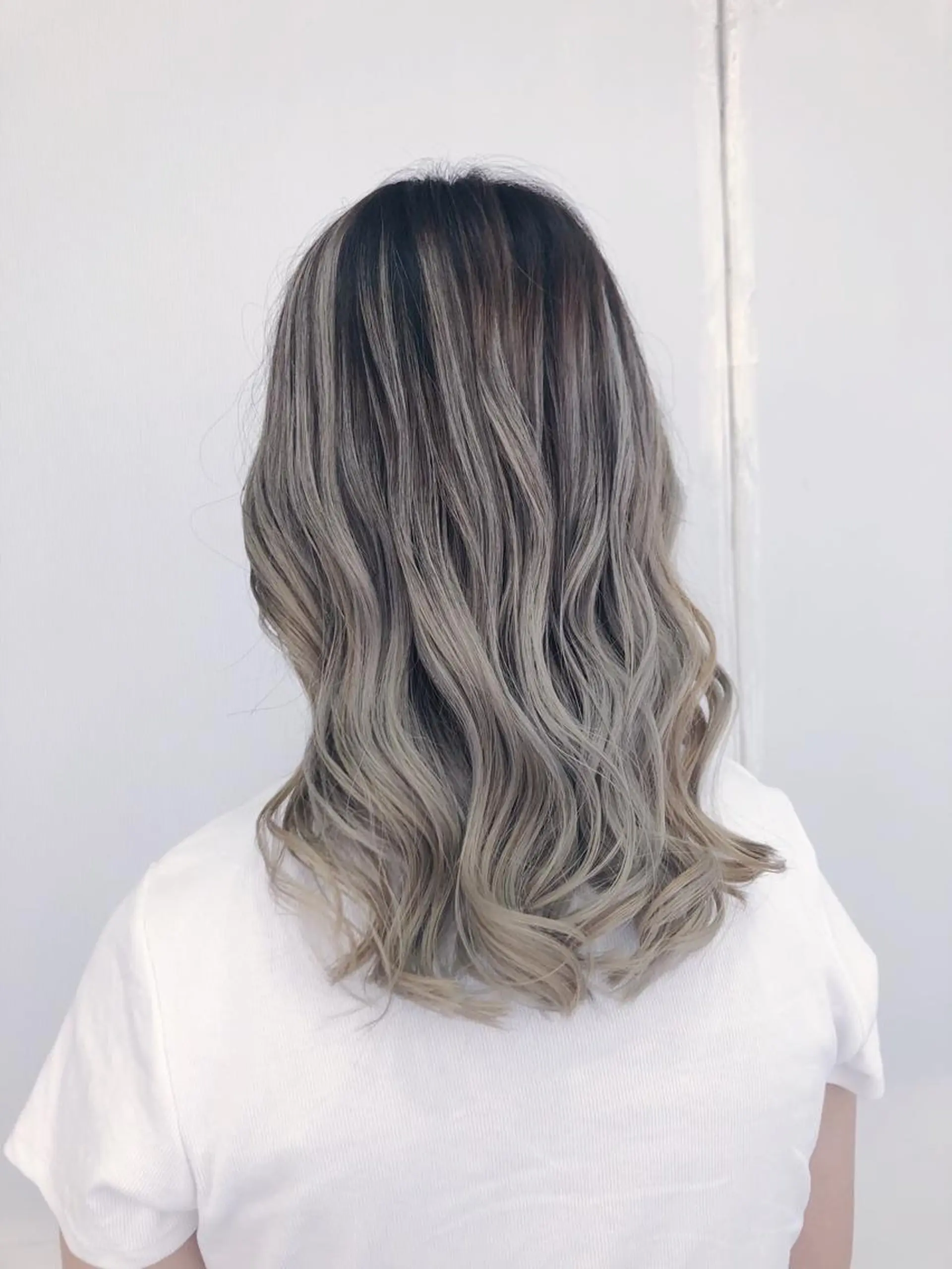 セミロング カラー ヘアカラー ✨楠木 愛理✨のヘアスタイル