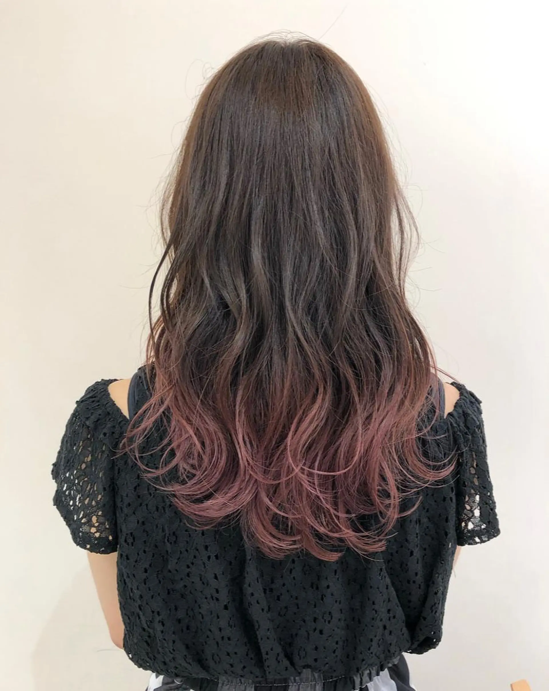 ロング カラー ヘアアレンジ 韓国レイヤー🖤🤍 /うえのゆずのヘアスタイル