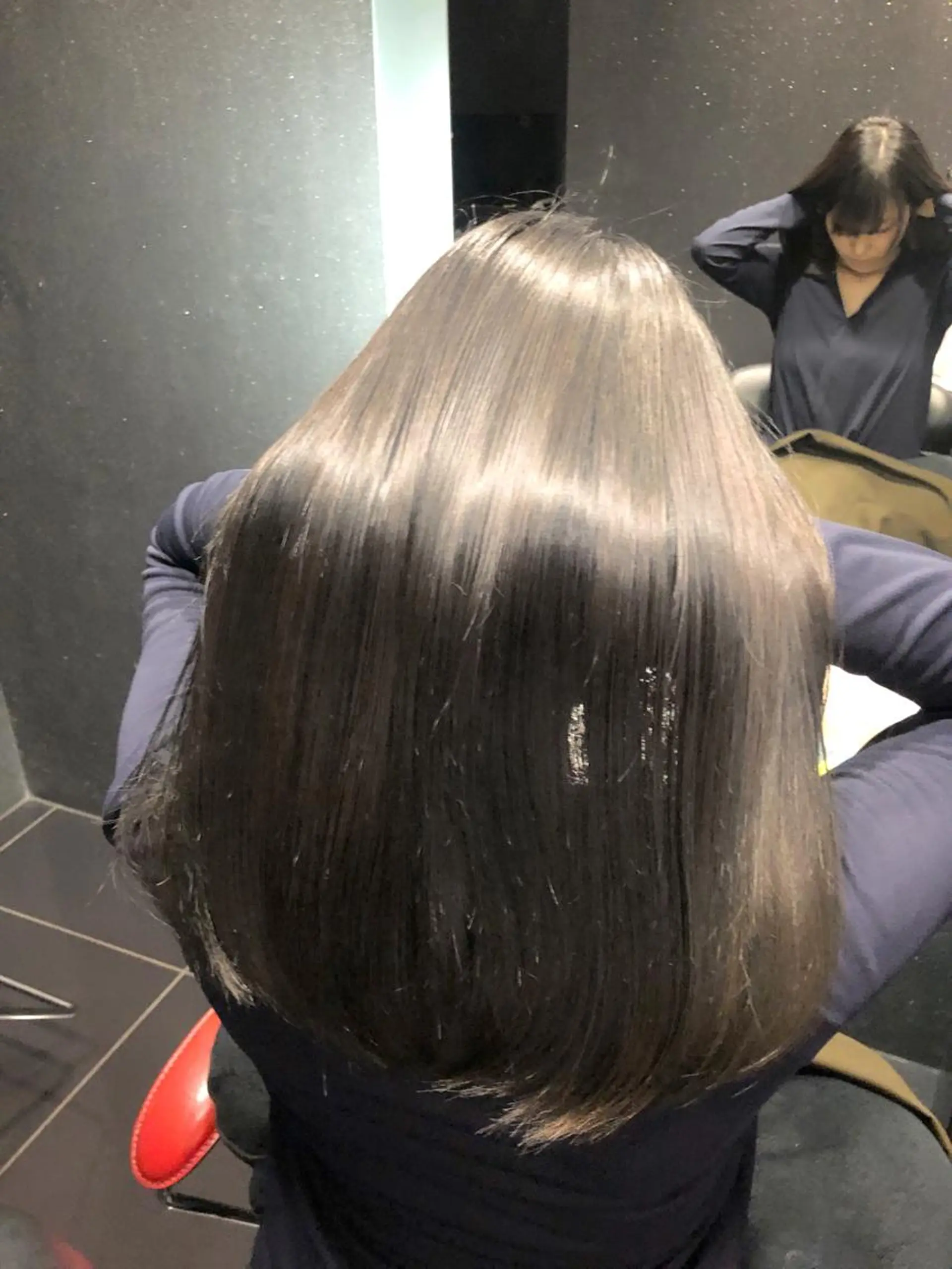 セミロング 髪質改善 トリートメント 圧倒的美髪ストレート ツダケイタロウのヘアスタイル