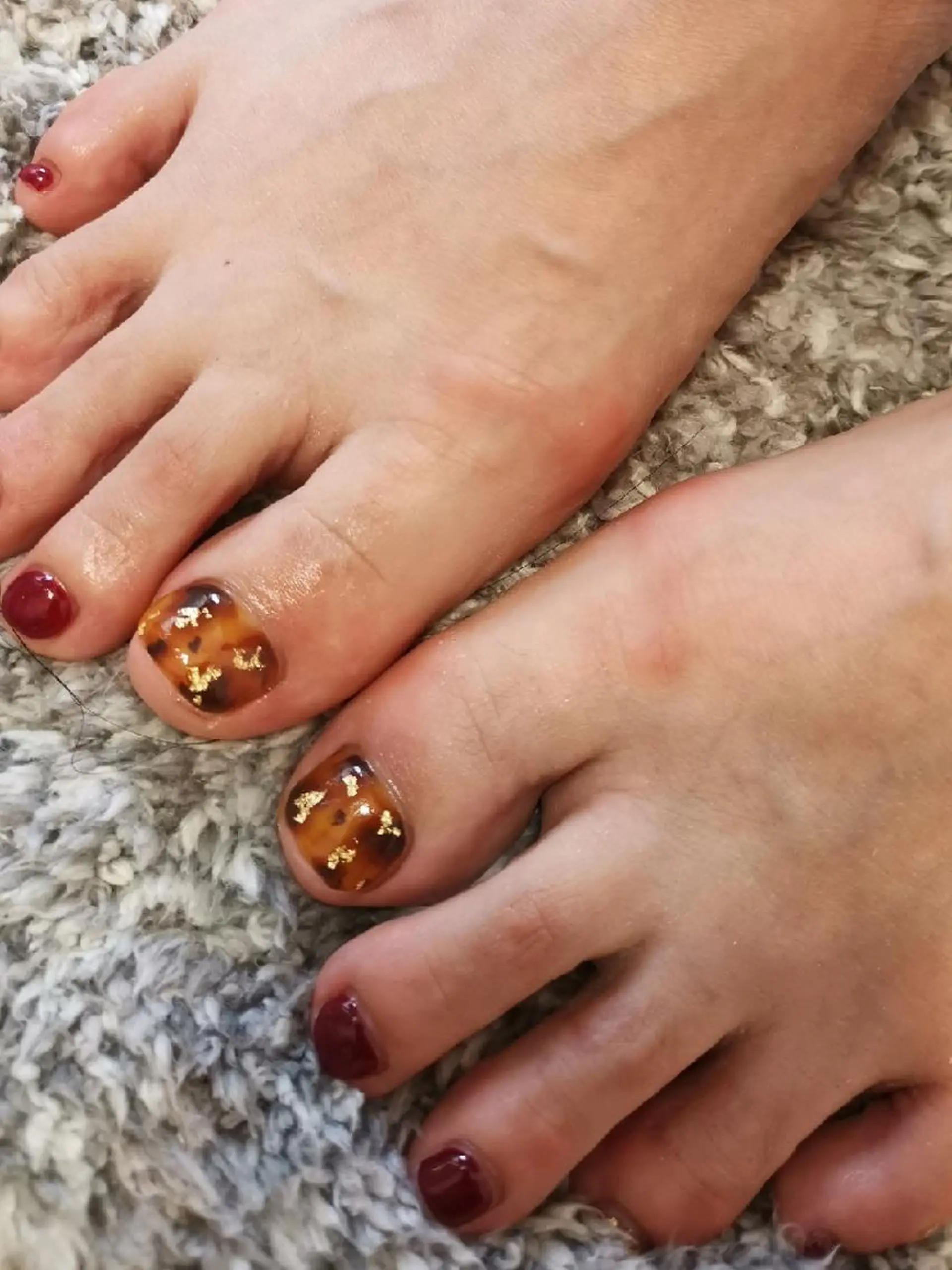 ネイル べっ甲ネイル フットネイル 人気エリア💖完全個室【ルリエ】所属・ネイルサロン Lelienルリエのネイルデザイン