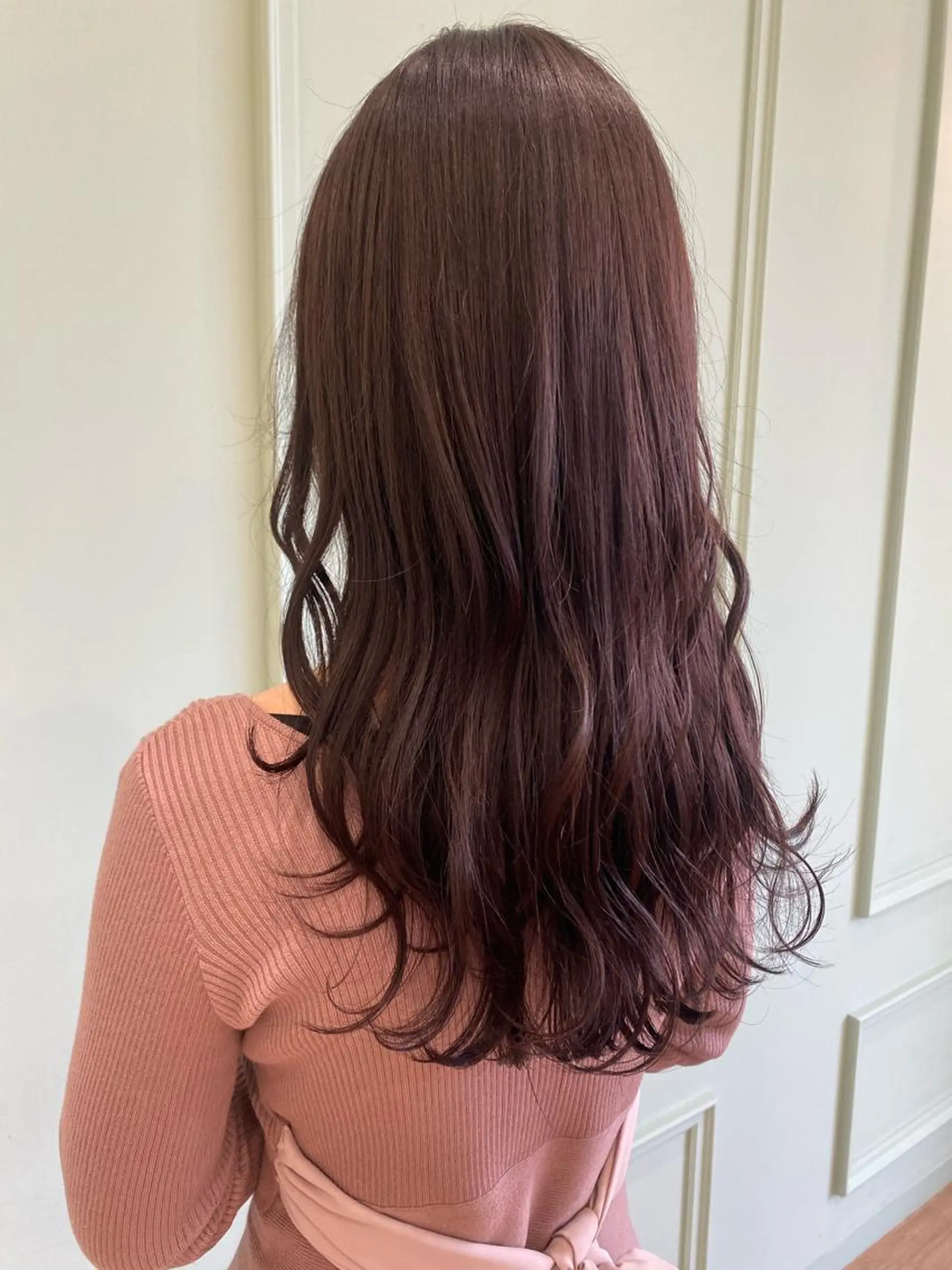 ロング ピンクブラウン カット 金山 友香🕊のヘアスタイル