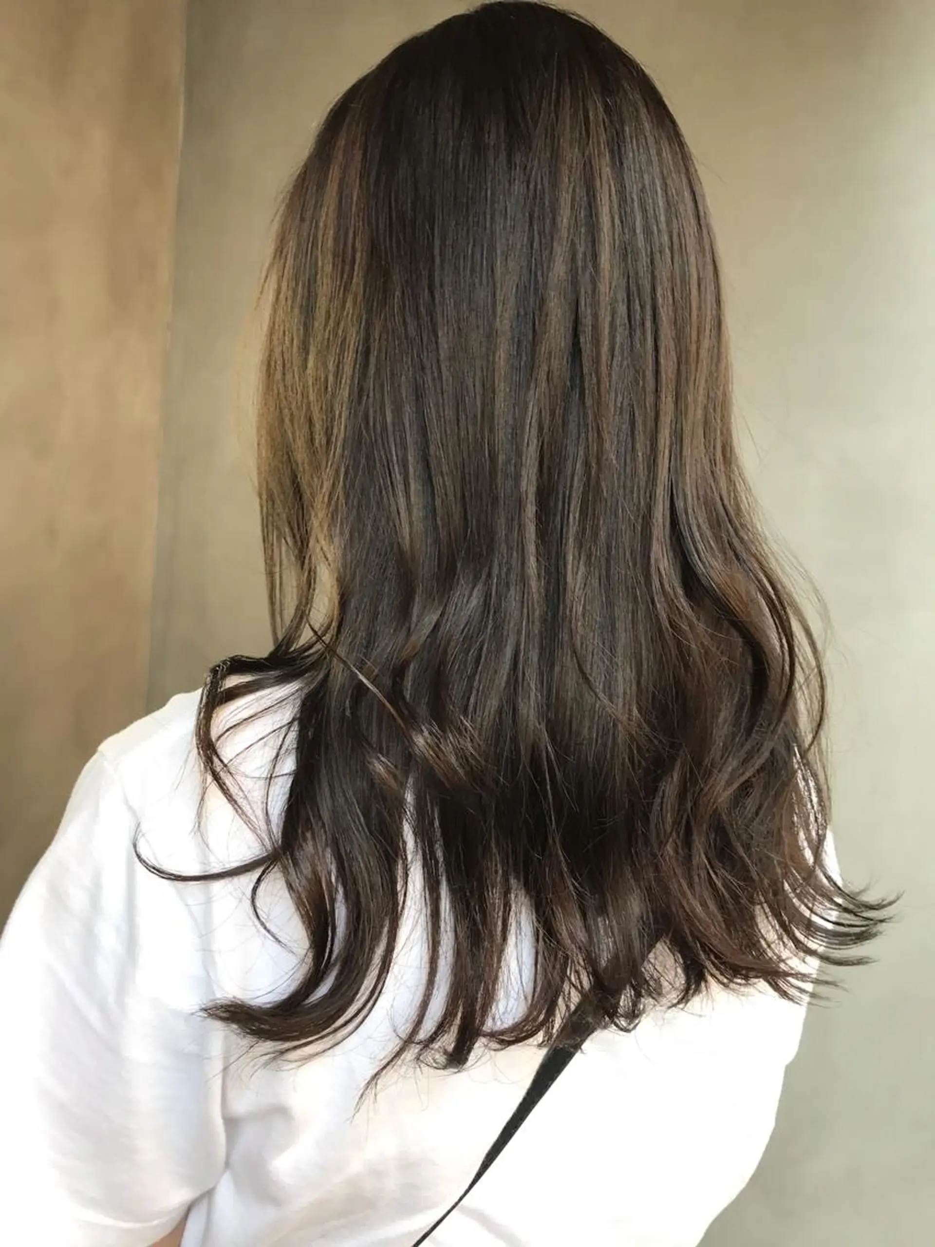 ロング カラー グレージュ カーキグレージュ オレンジ moi-meme.soe所属・タナカ リナのヘアスタイル