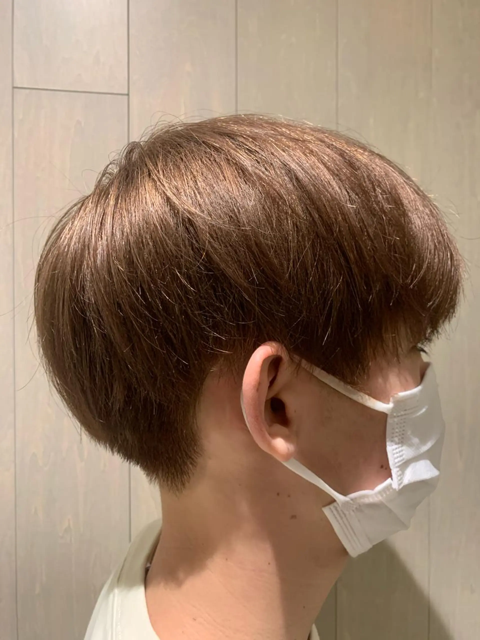 ショート カラー メンズ 糟谷 慈英のヘアスタイル