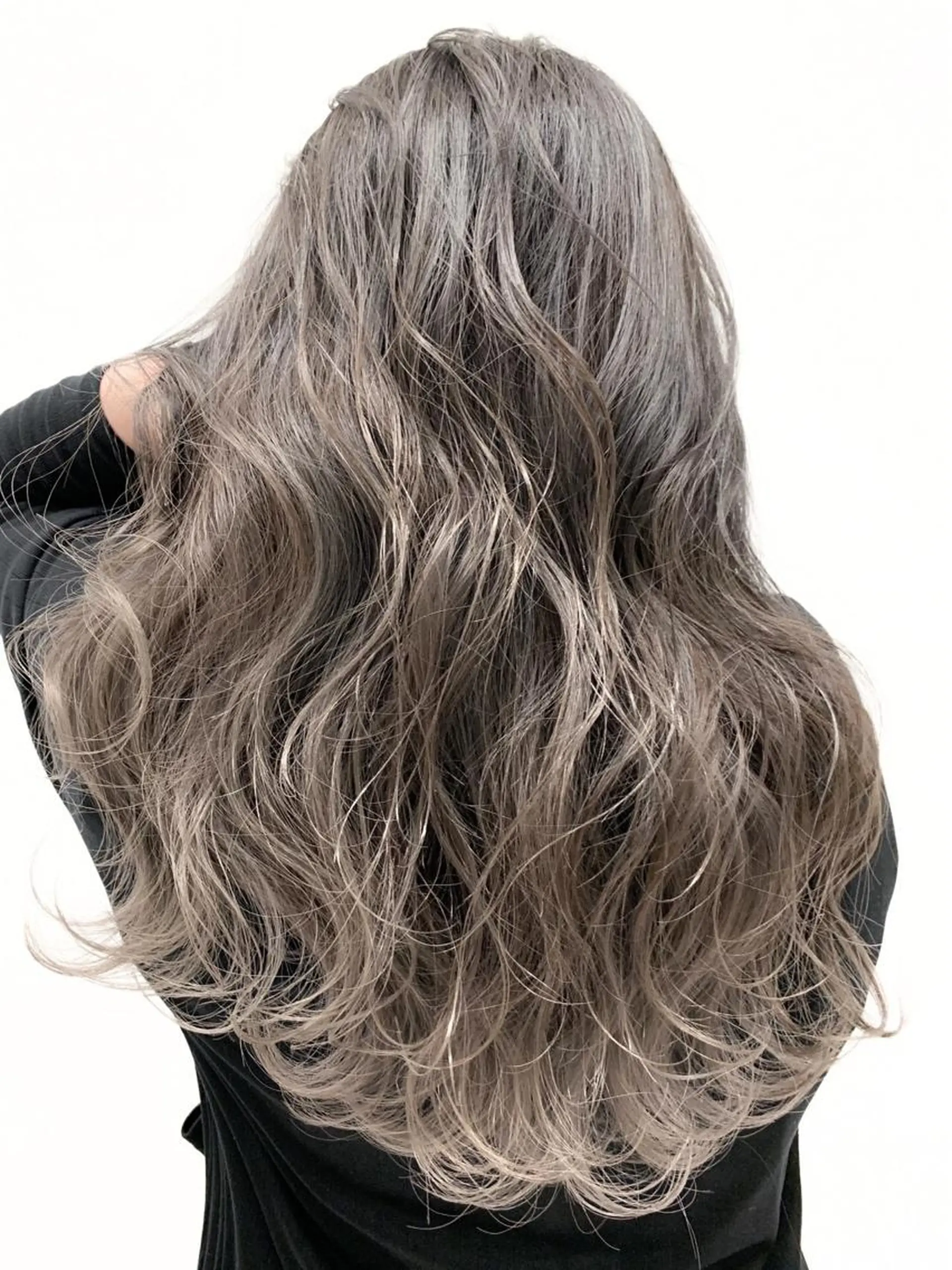 ロング レイヤーカット ヘアカラー 下條 真のヘアスタイル