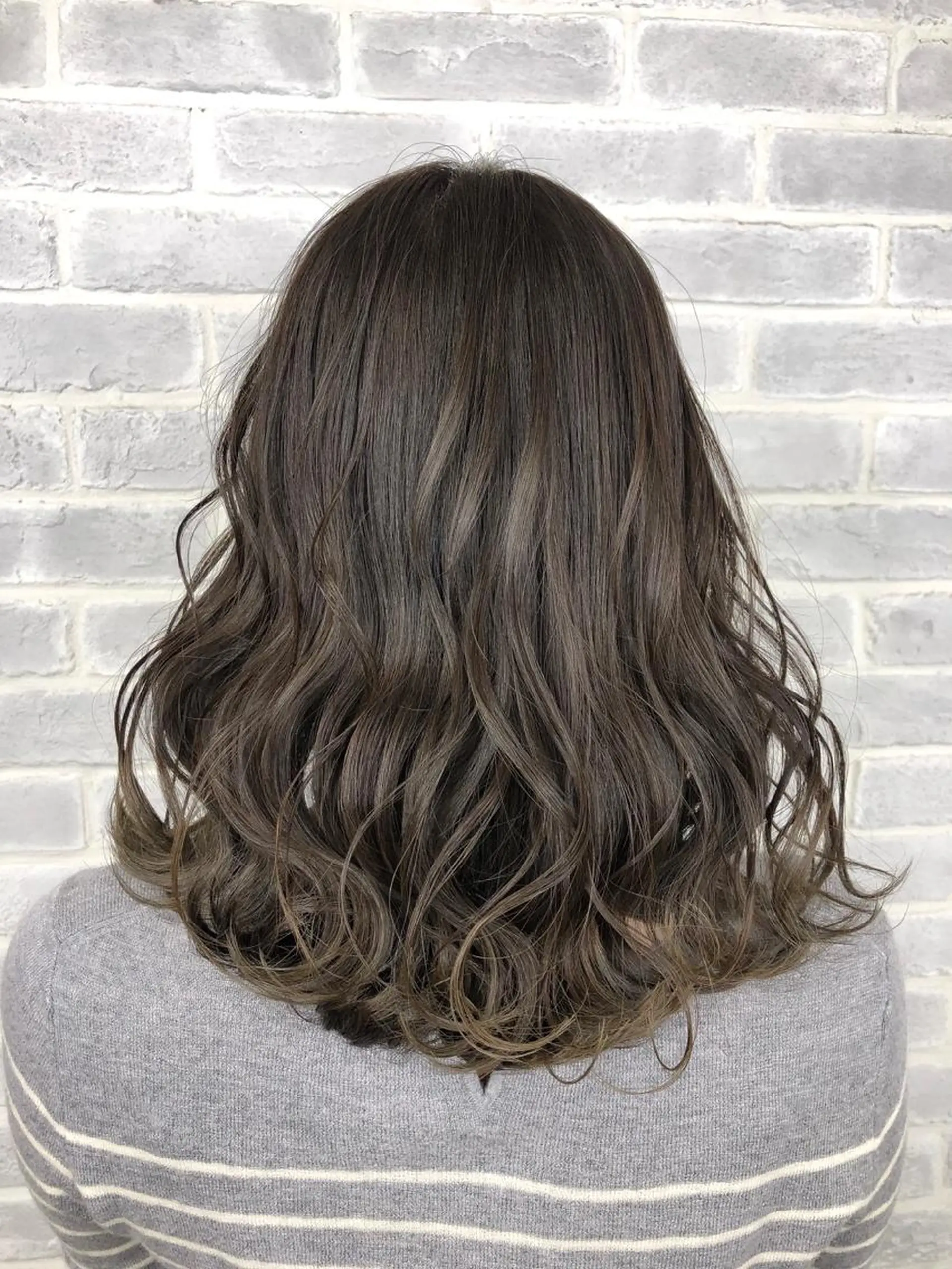 ミディアム カラー アディクシーカラー グラデーションカラー ハイライトカラー ハイライト eclair.髪質改善&トリートメント所属・【艶髪、透明感】西村 有司のヘアスタイル