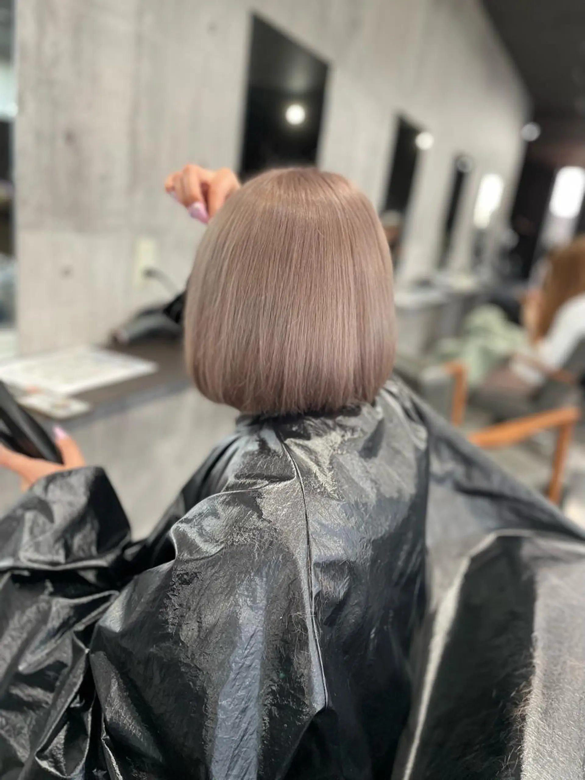 カラー REGOLITH （レゴリス）所属・山田隆成/韓国カット バレ、ハイライト得意のヘアスタイル