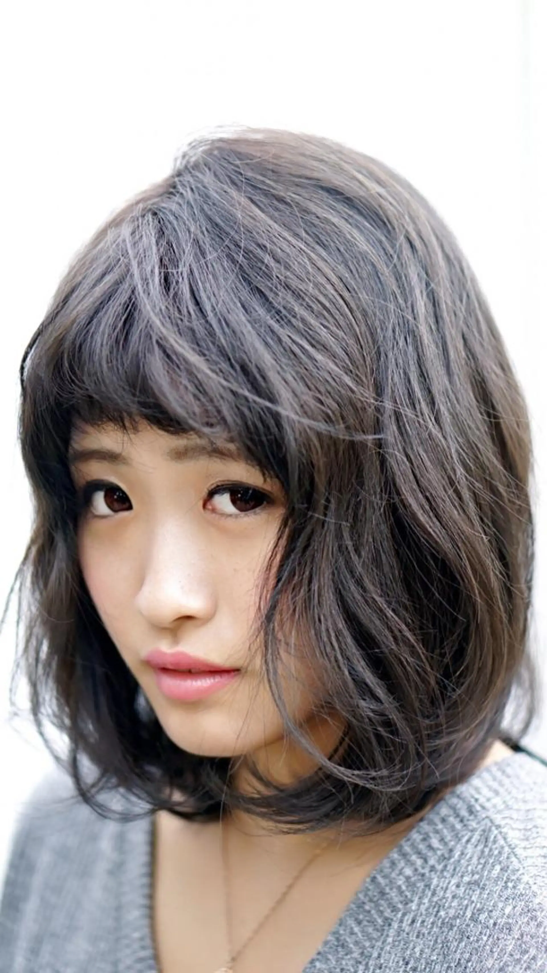 ショート カラー アッシュ アッシュグレー レイヤーカット 森田 優也のヘアスタイル