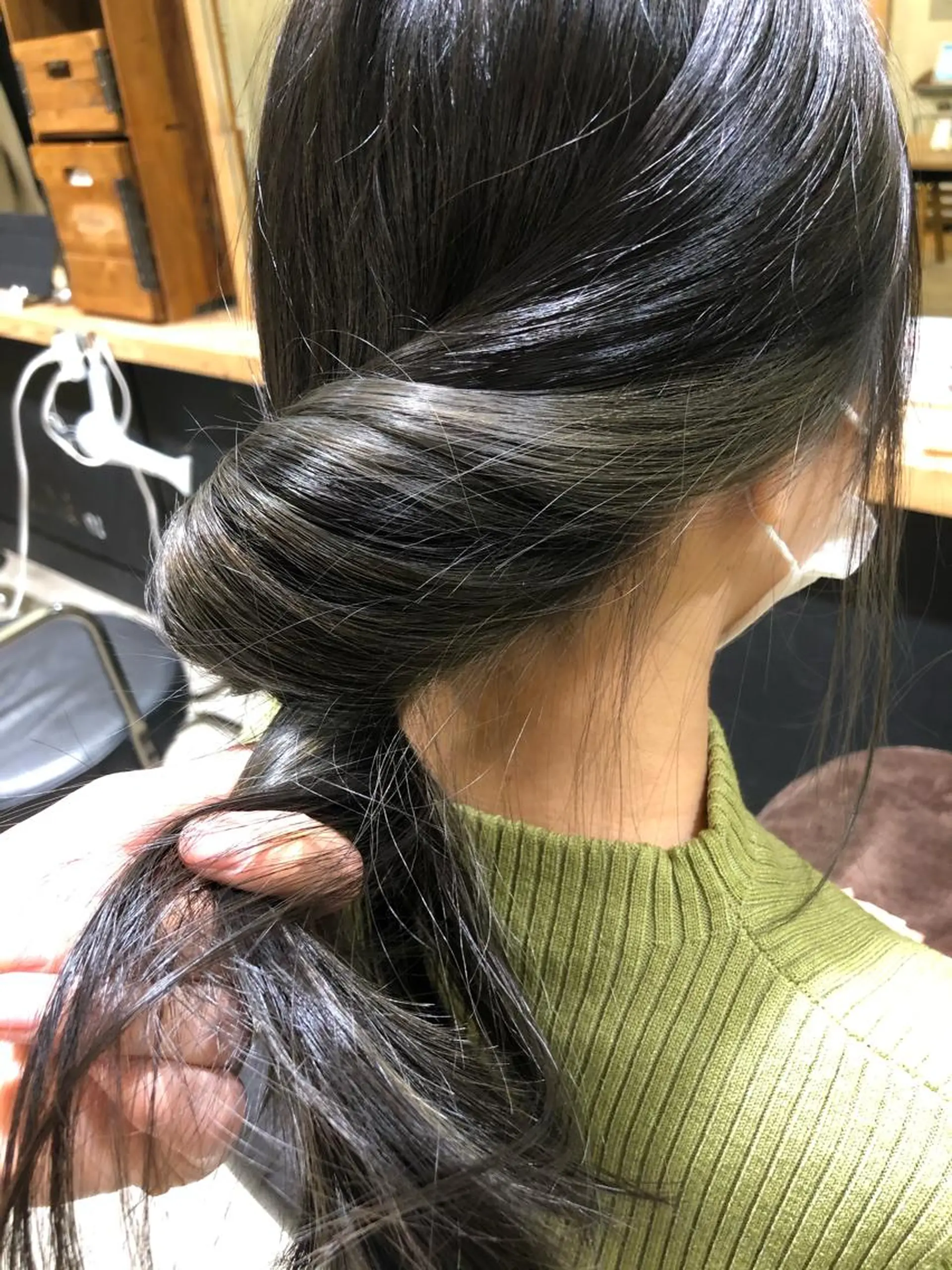 ロング カラー グレージュ カット ヘアカラー トリートメント 舘野 太嘉宏のヘアスタイル