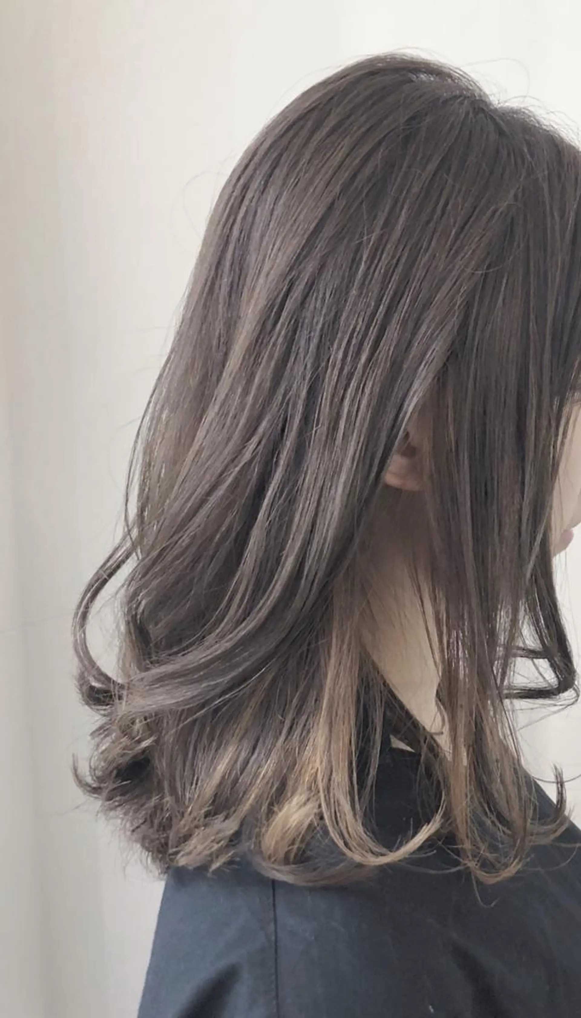 ミディアム カラー 草間 大輝のヘアスタイル