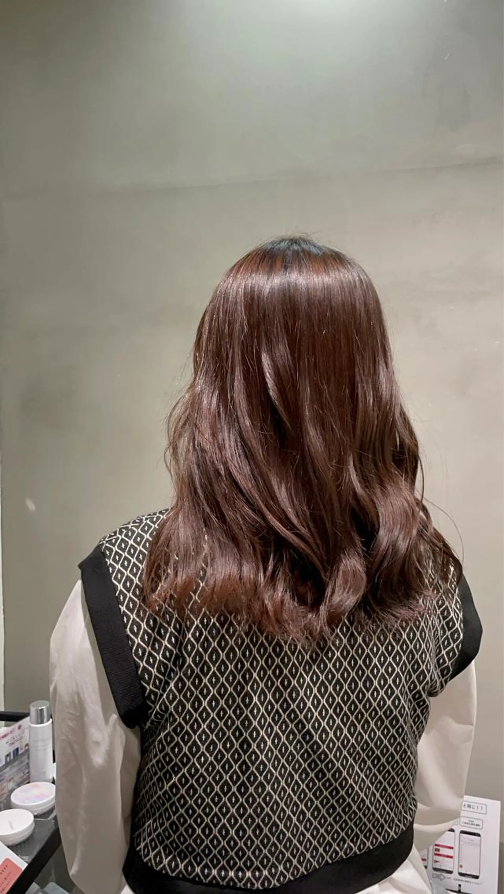 セミロング カラー アッシュ アッシュブラウン ブラウンカラー ヘアカラー 黒井 瑠菜のヘアスタイル