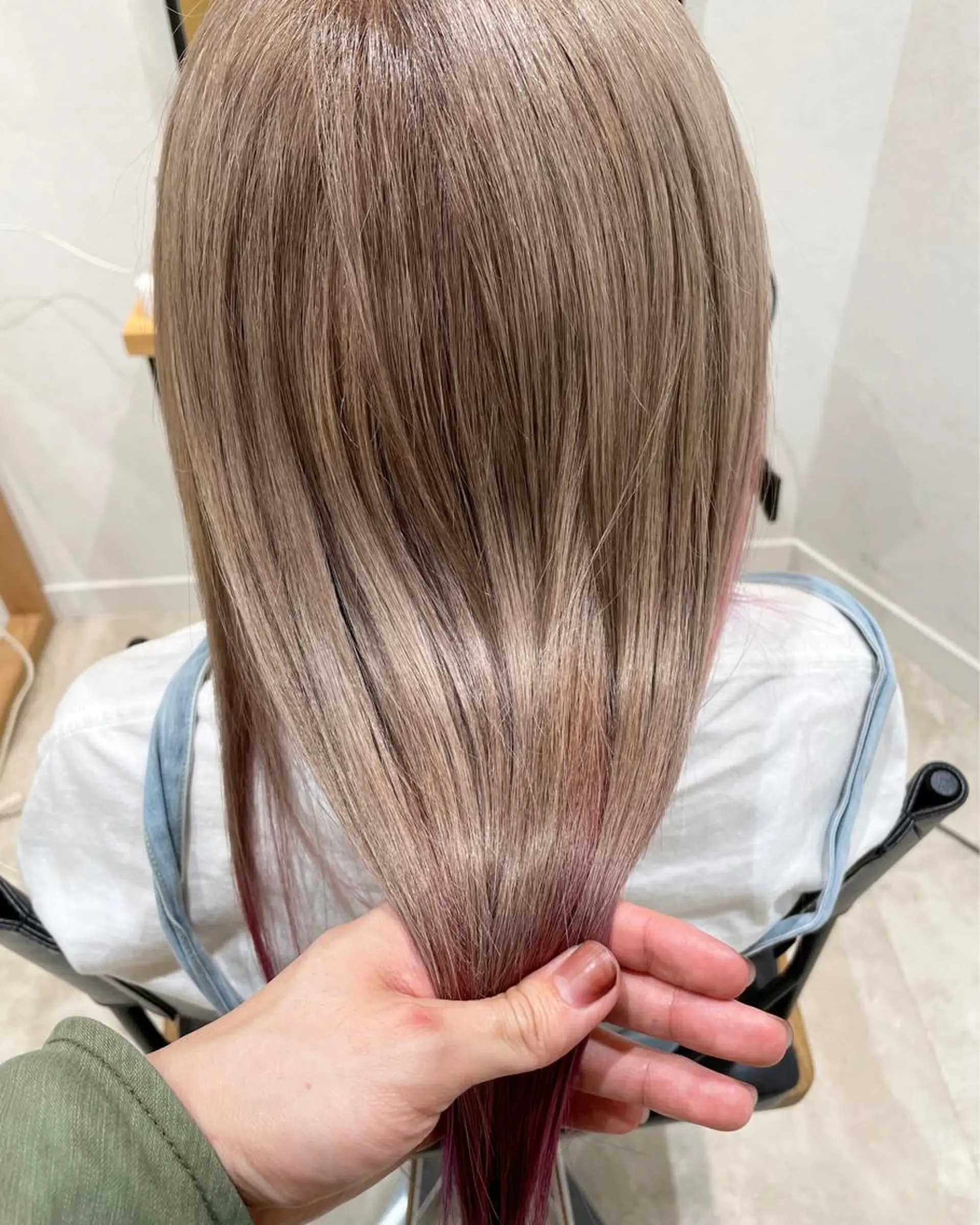 セミロング カラー 似合わせ レイヤー須川のヘアスタイル