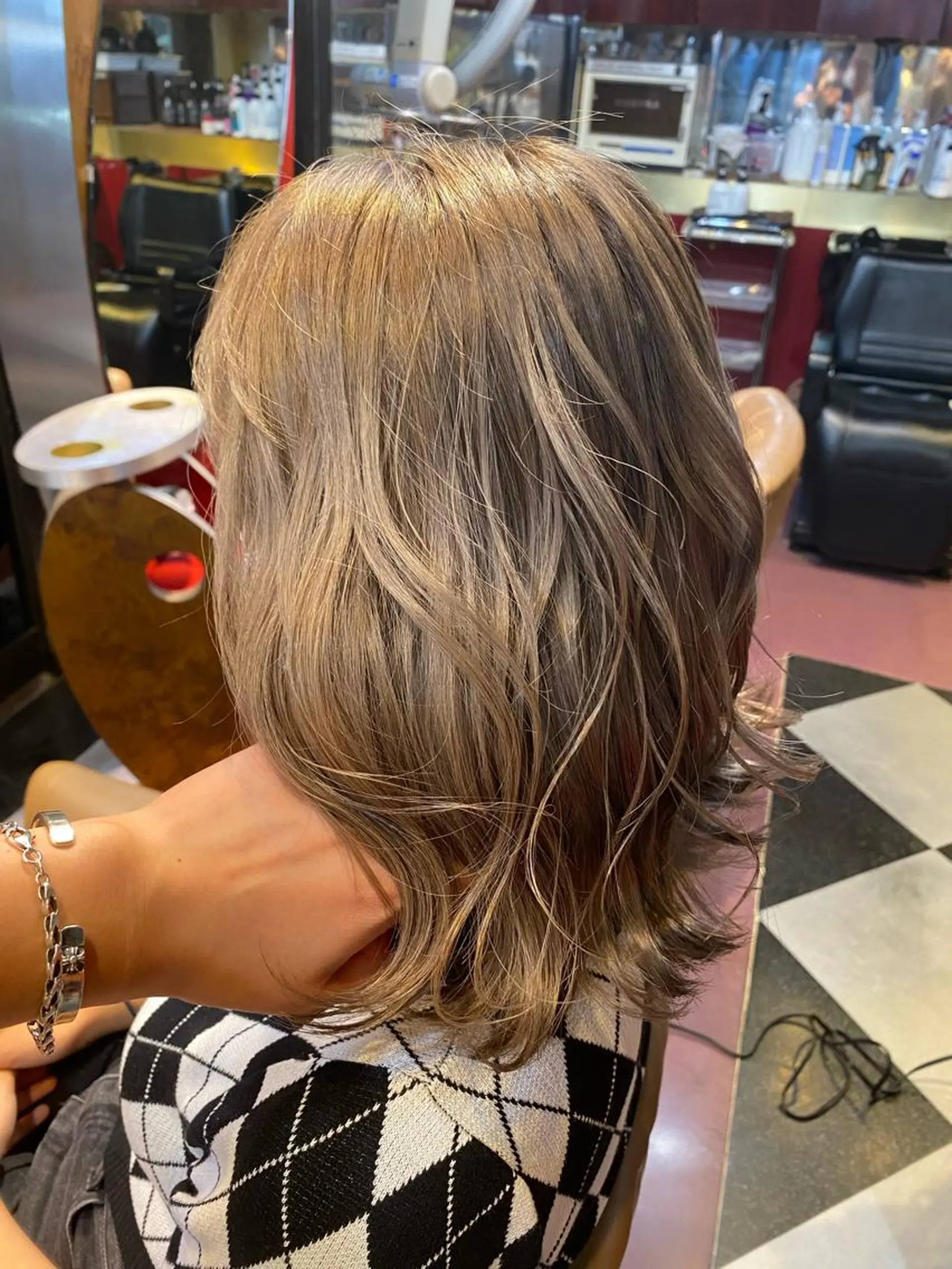 ショート カラー ブリーチ トリートメント ヘアカラー 横浜ショートカット/ レイヤー/ 平林侑馬のヘアスタイル