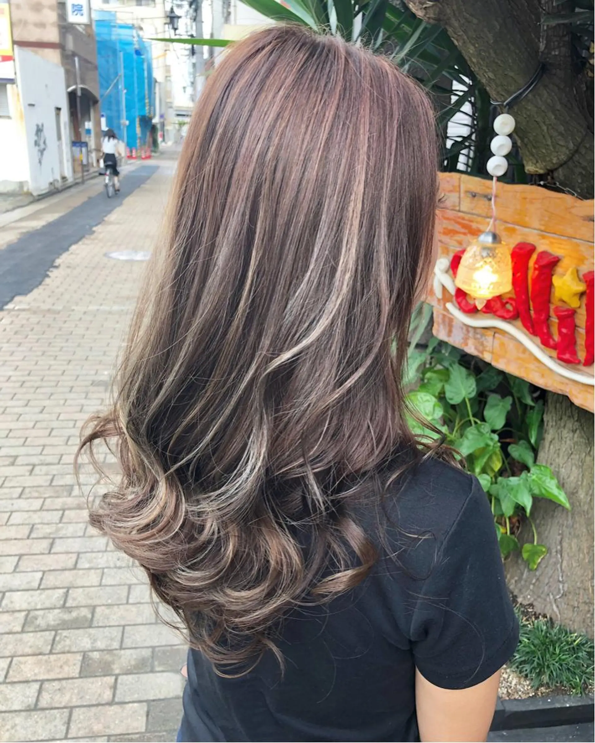 ロング カラー ハイライトカラー ハイライト ヘアカラー トリートメント 玉木 育実のヘアスタイル