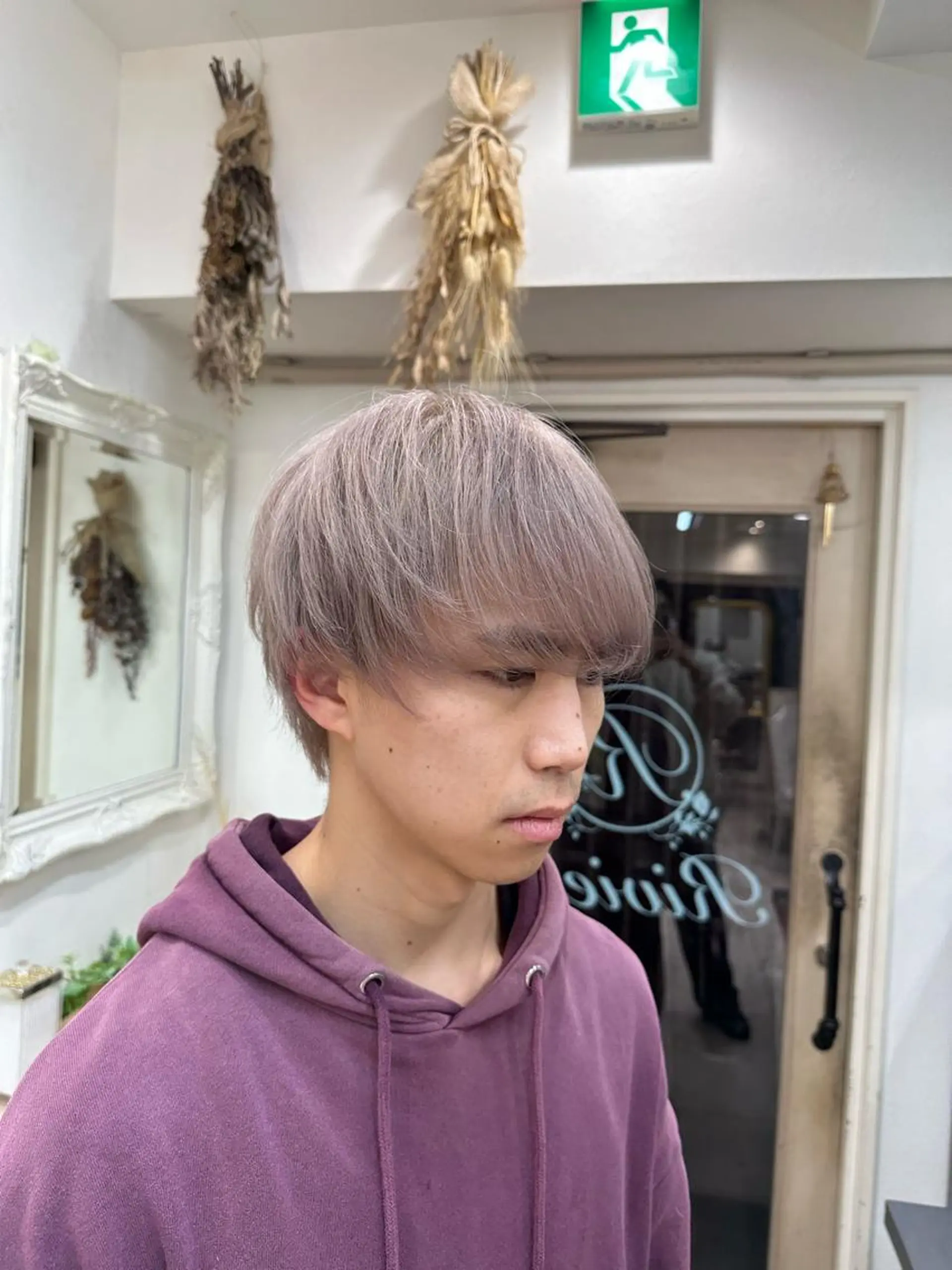 ショート cinq PROJECT所属・ミルクティーベージュ /三村克彦のヘアスタイル