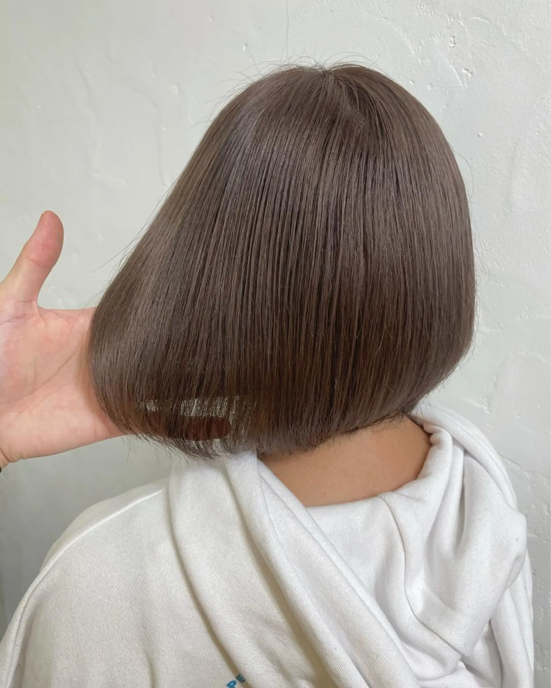 ショート カラー ベージュカラー 透明感カラー ハイトーン特化サロン 🍑momo🍑のヘアスタイル