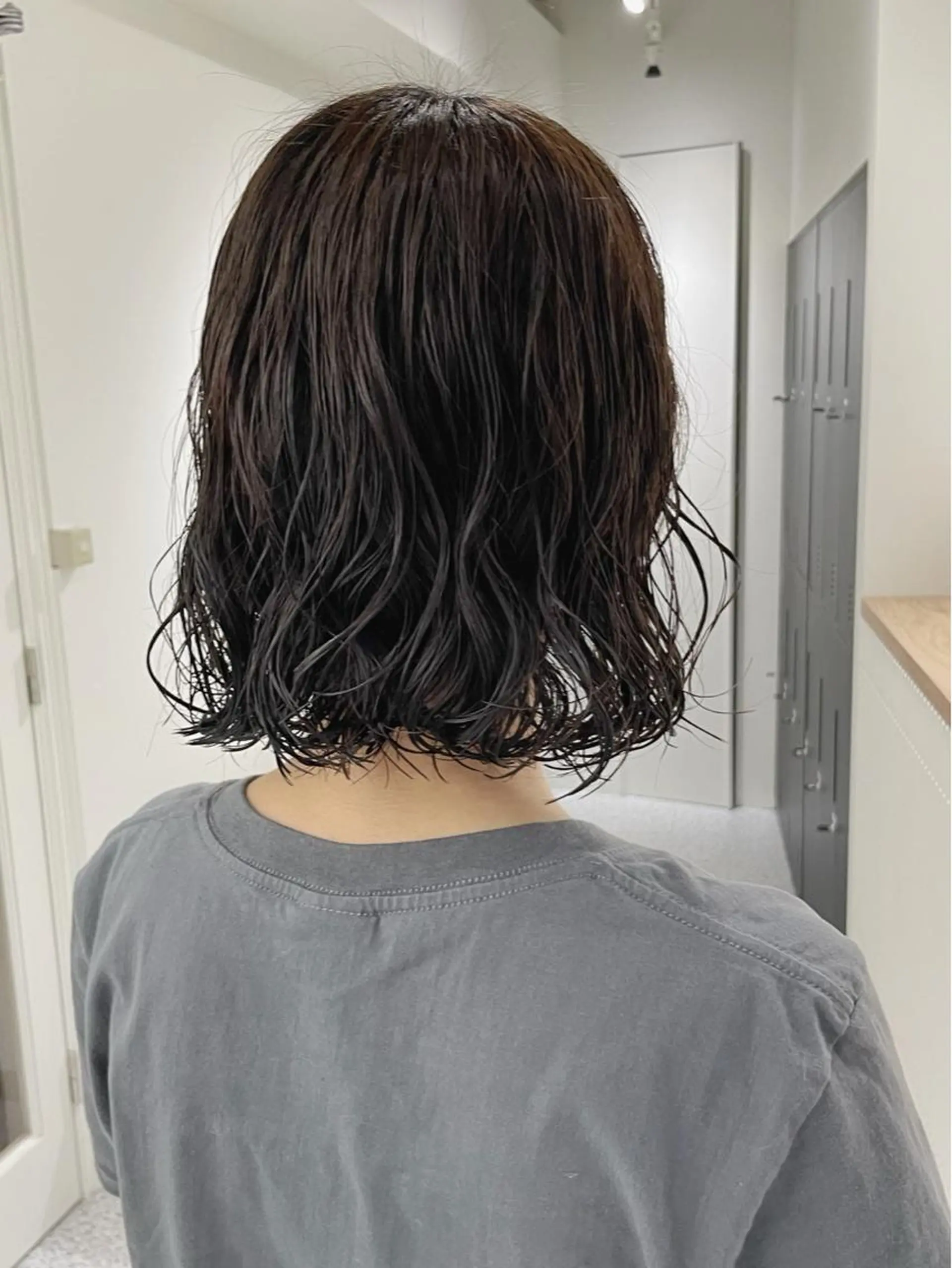 ミディアム ミディアムパーマ GO TODAY SHARE SALON 原宿本店所属・ブリーチ/ハイトーン 艶カラー/ユリナのヘアスタイル