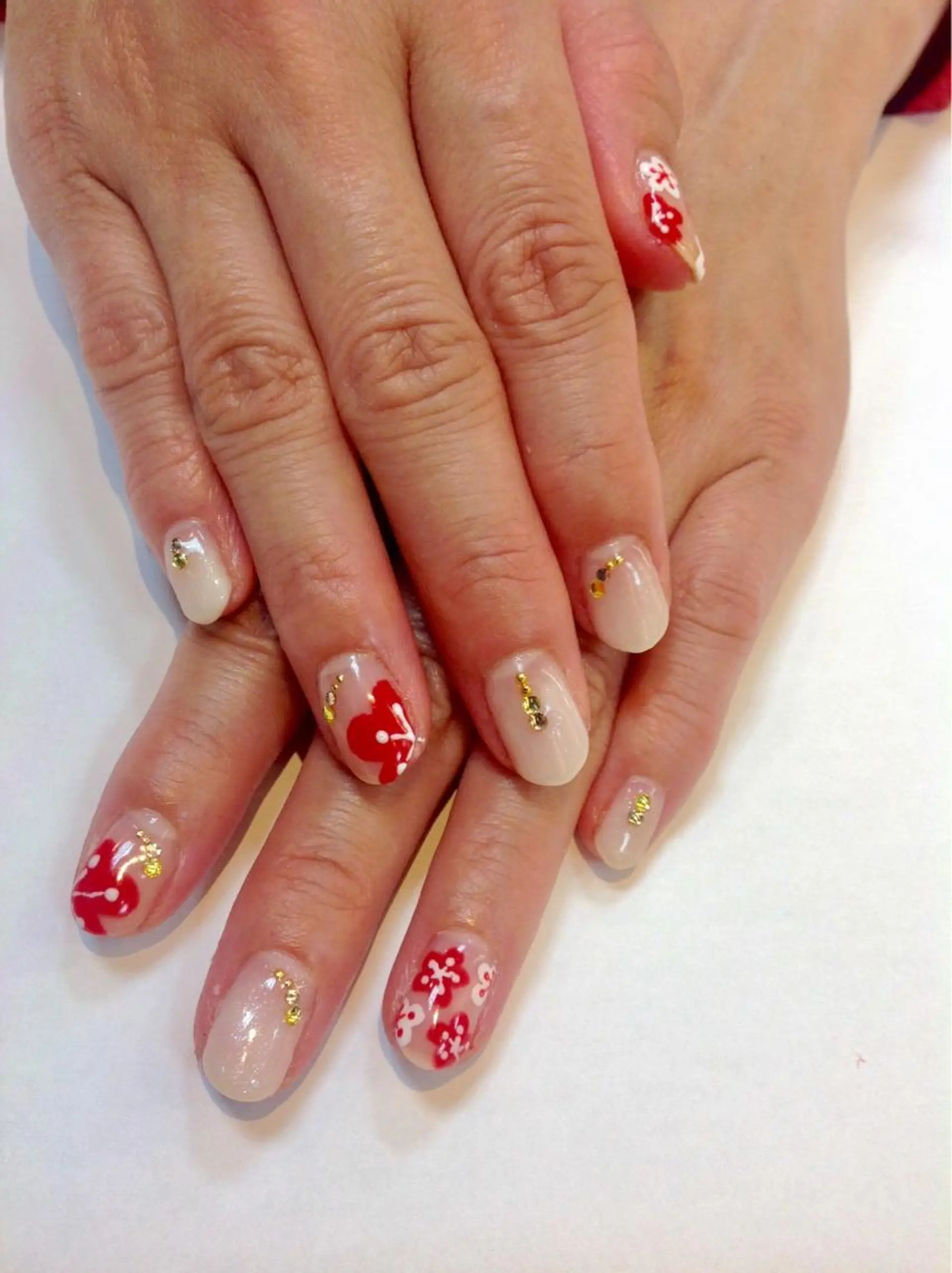 ネイル 成人式 ブライダルネイル 似合わせカラー✨人気 荻窪🌈川端風子のヘアスタイル