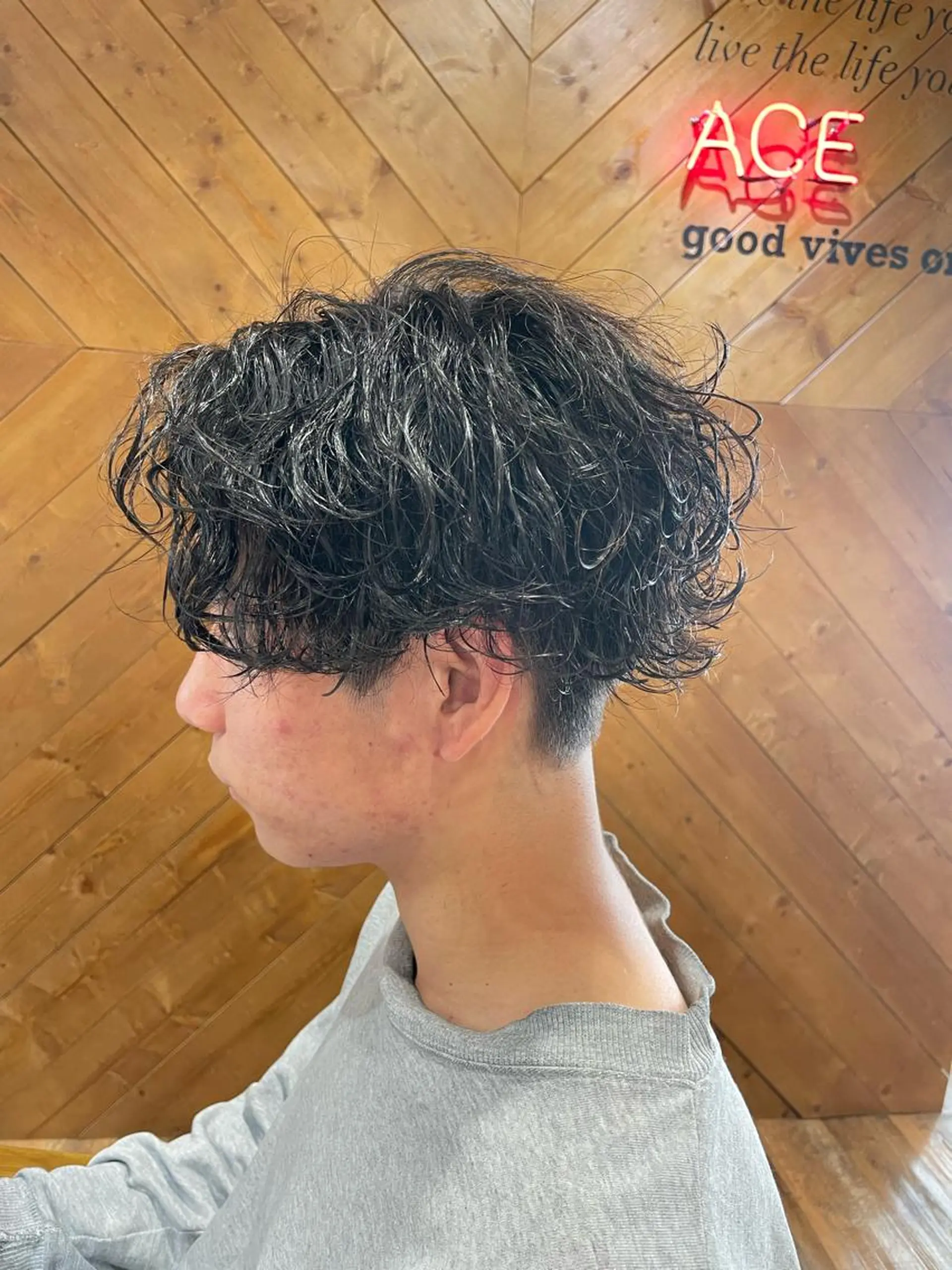 ミディアム パーマ メンズ カット パーマ トリートメント 🔥メンズ特化パーマ 🦖増田弘明🦖のヘアスタイル