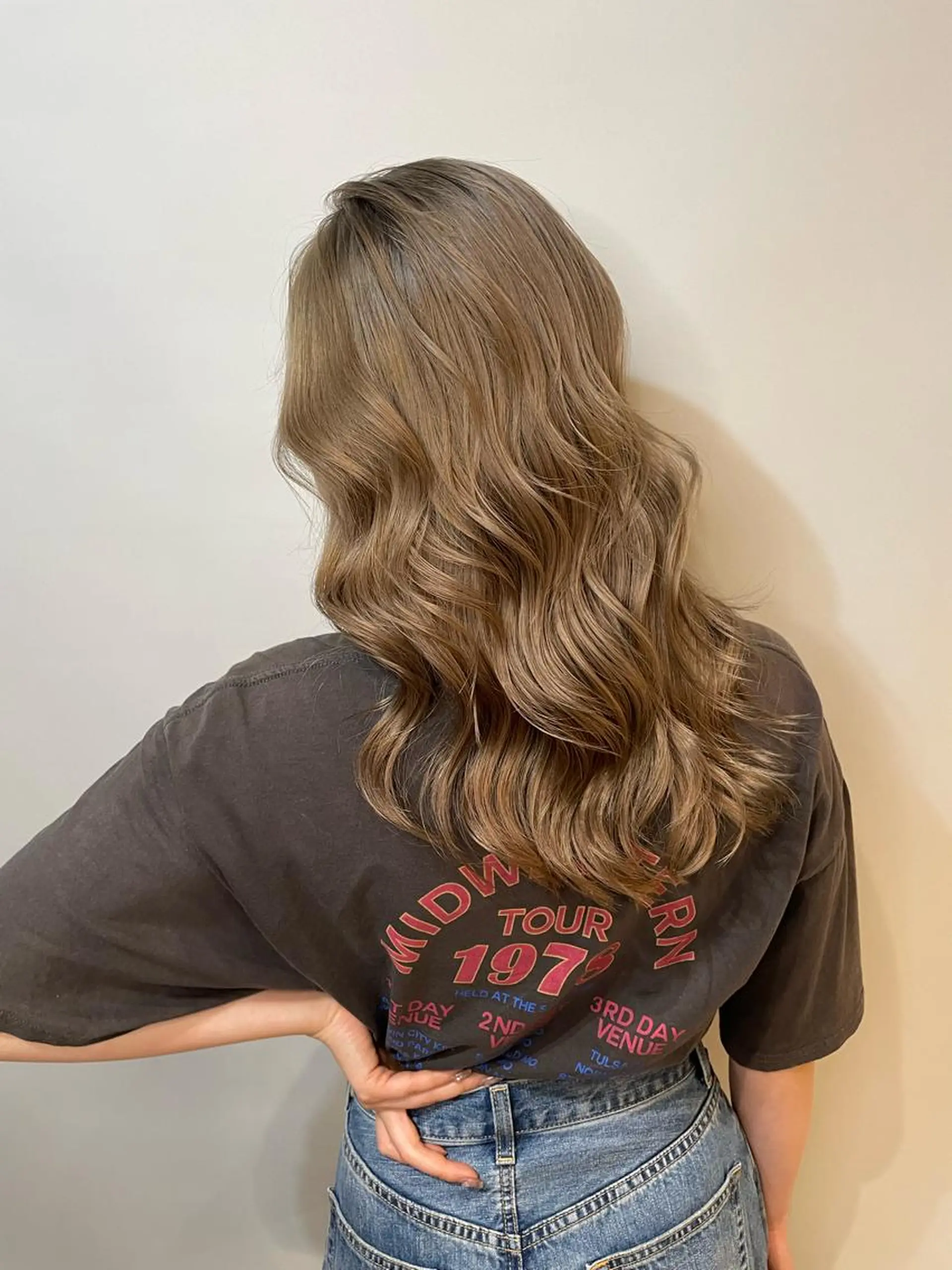 セミロング カラー ベージュカラー Le'a所属・渋谷/フェード/ 國分 翔のヘアスタイル