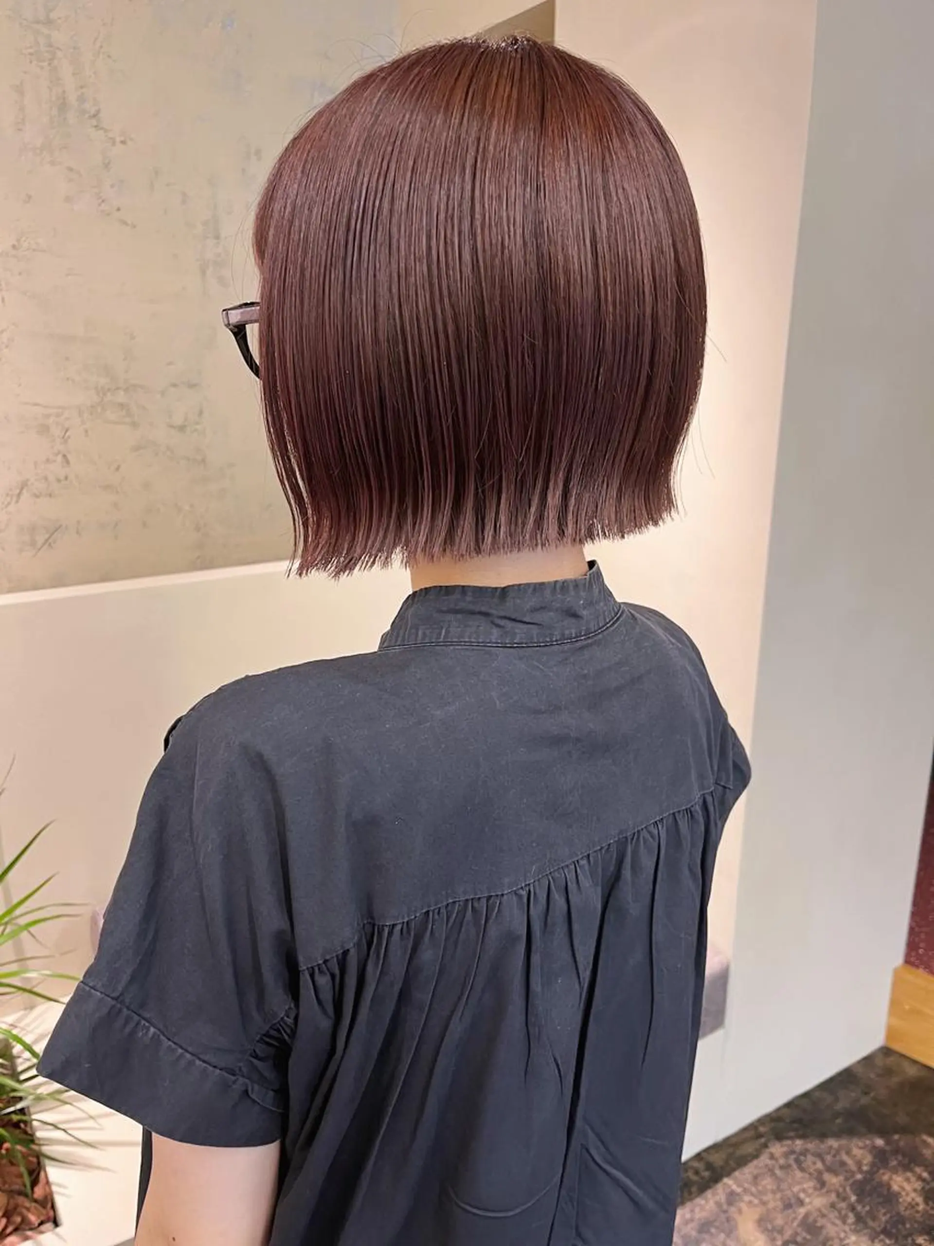 ショート ヘアカラー 西山 紗耶香🪽 透明感カラー/ボブのヘアスタイル