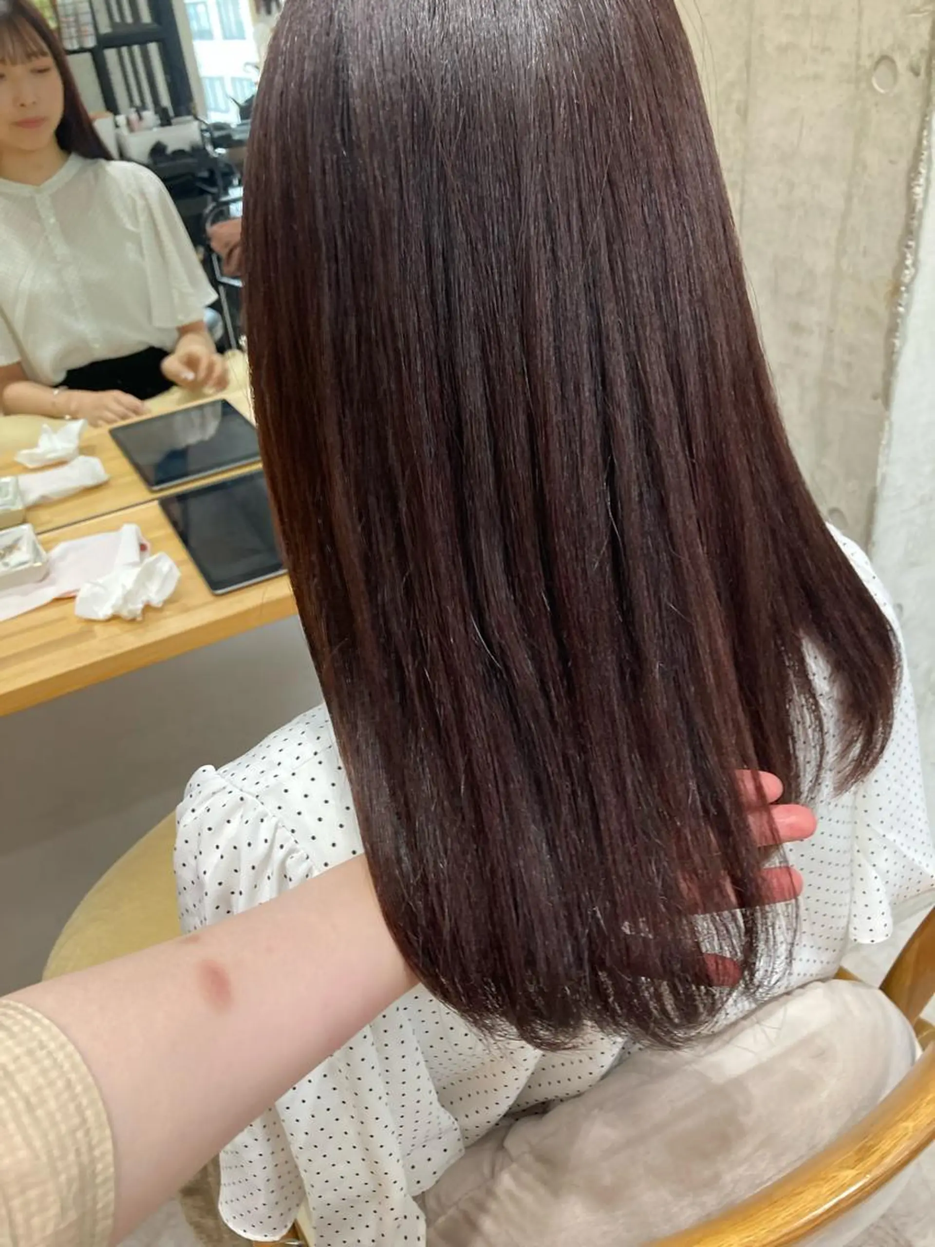 セミロング ✨色持ちの良い艶 カラー✨蟹江真世のヘアスタイル