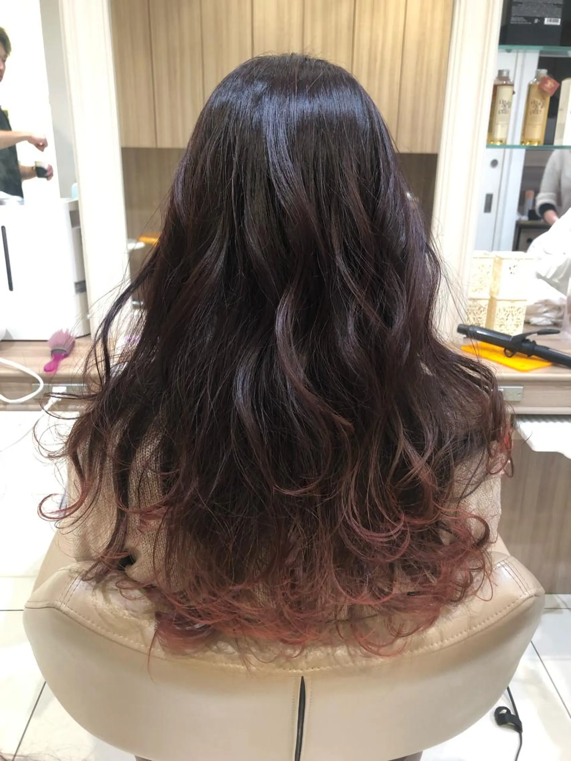 カラー 下平 秀美のヘアスタイル