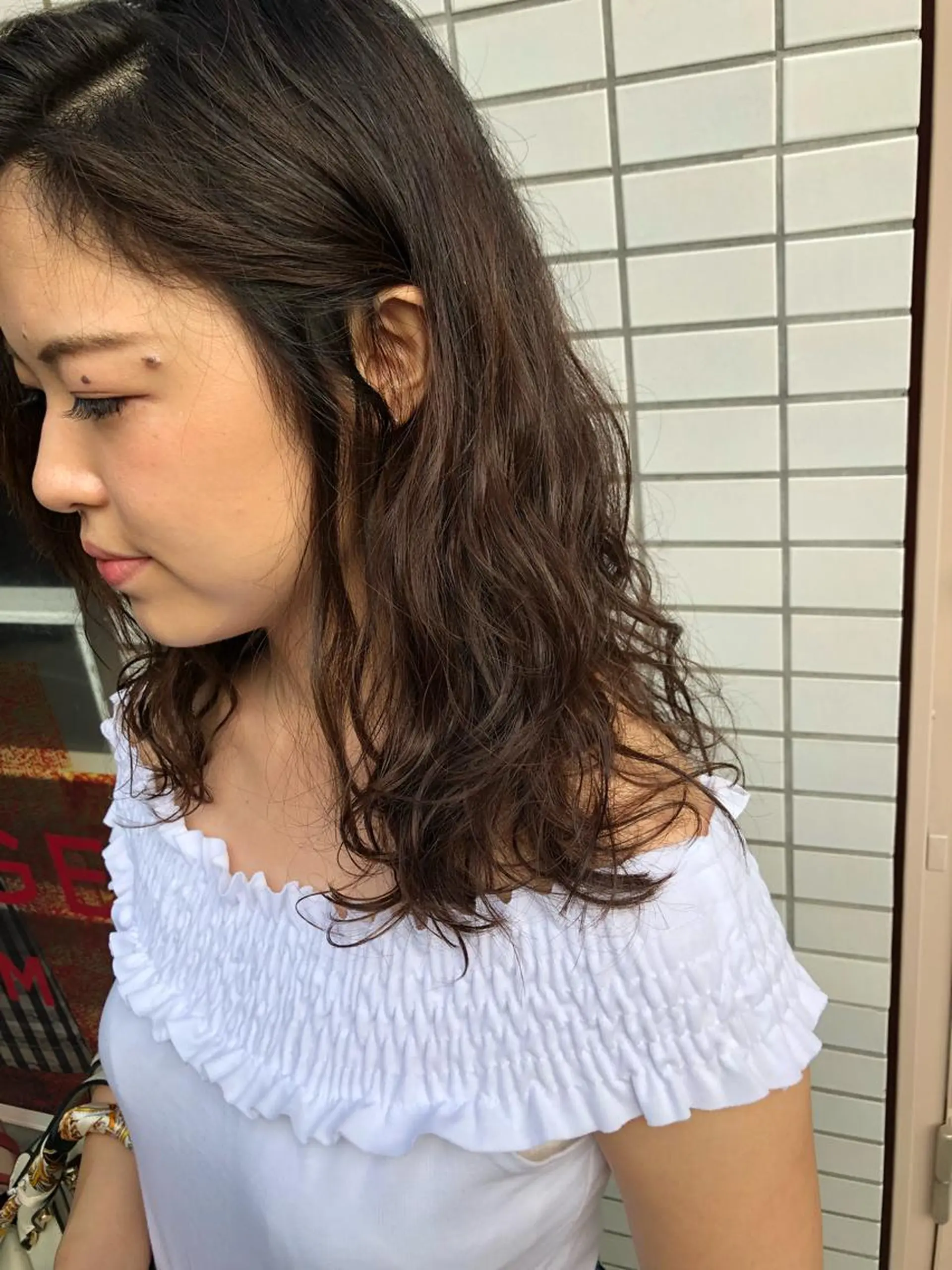 ミディアム パーマ THE DAY所属・AKI HASHIMOTOのヘアスタイル