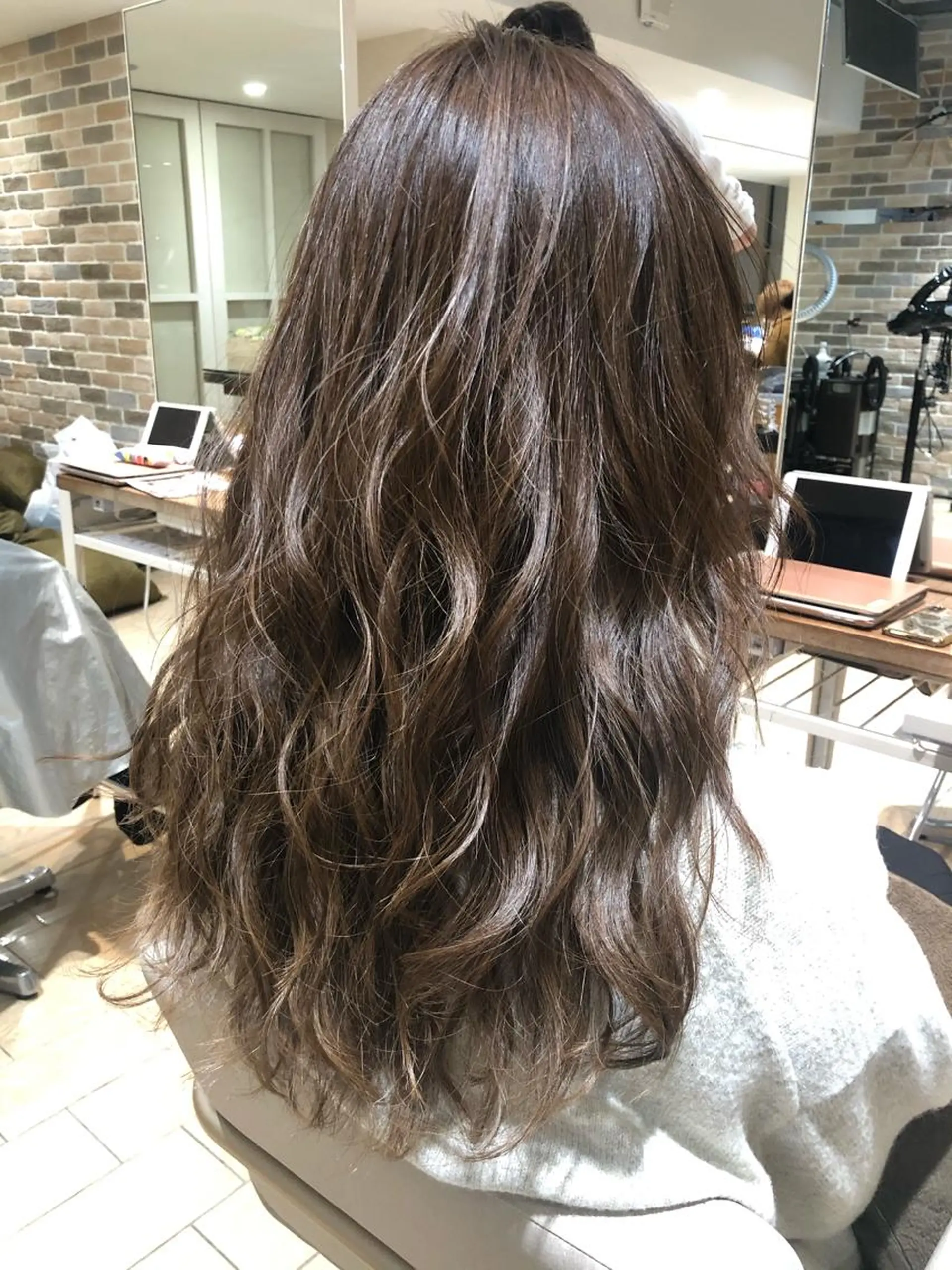 セミロング カラー ブリーチ ブリーチなしカラー ヘアカラー トリートメント ヘアセット レイヤーカット/ボブ /縮毛矯正✨大輝のヘアスタイル