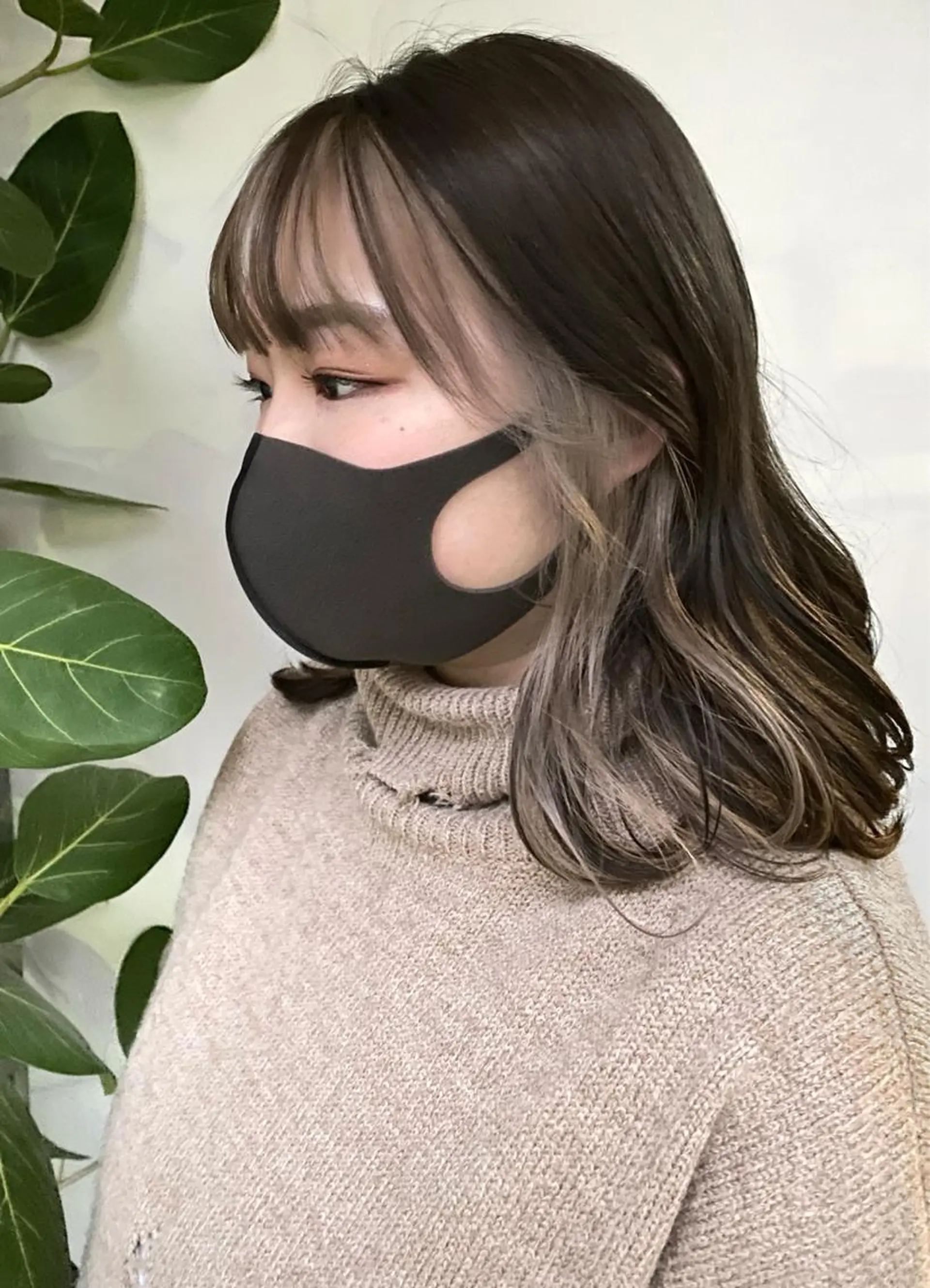 セミロング カラー clomus所属・YUKA艶髪 🌸寛ぎ部屋のヘアスタイル