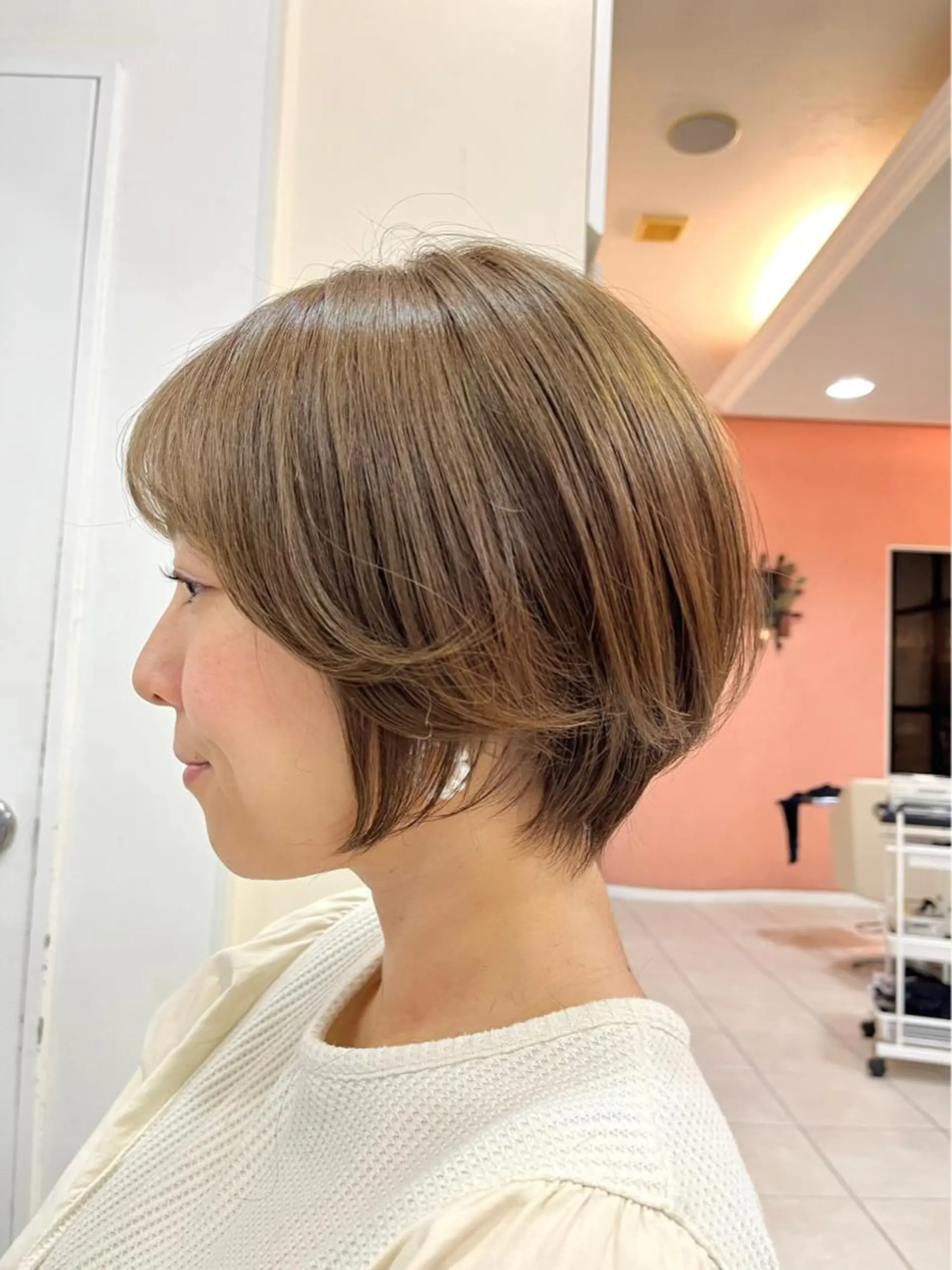 ショート ショートボブ ハンサムショート ボブ くびれヘア ハイライト カット トリートメント ✨髪質改善・縮毛矯正 専門美容室マーベルのヘアスタイル