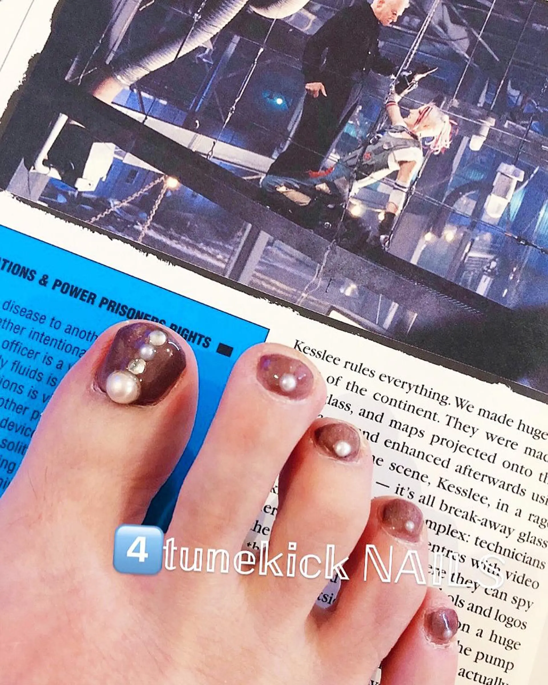 ネイル フットネイル 4tunekick NAILS(フォーチュンキックネイルズ)所属・光森 淳子のネイルデザイン