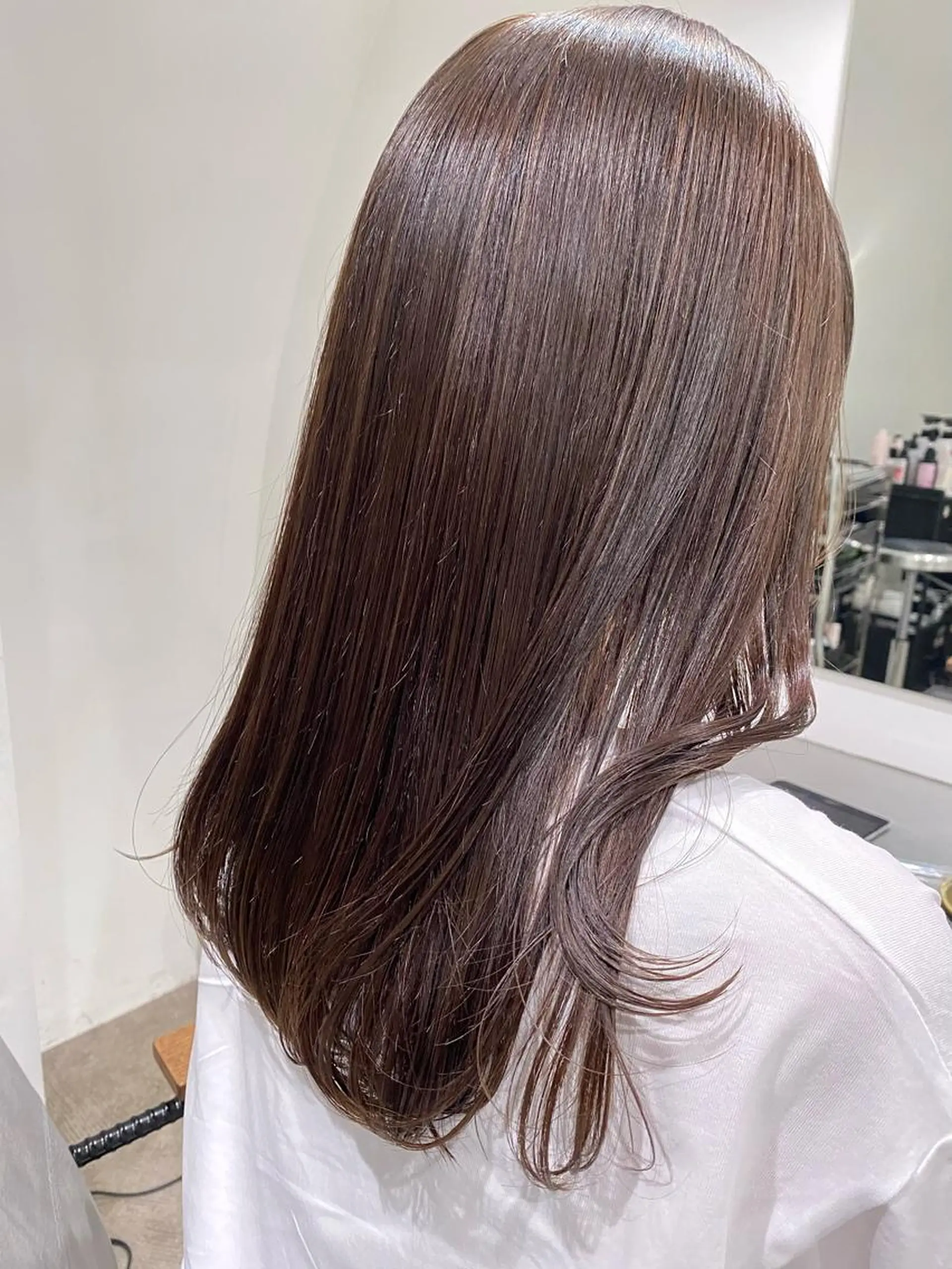 セミロング カラー ベージュカラー オリーブベージュ とびまつ /ショート/脱白髪染のヘアスタイル