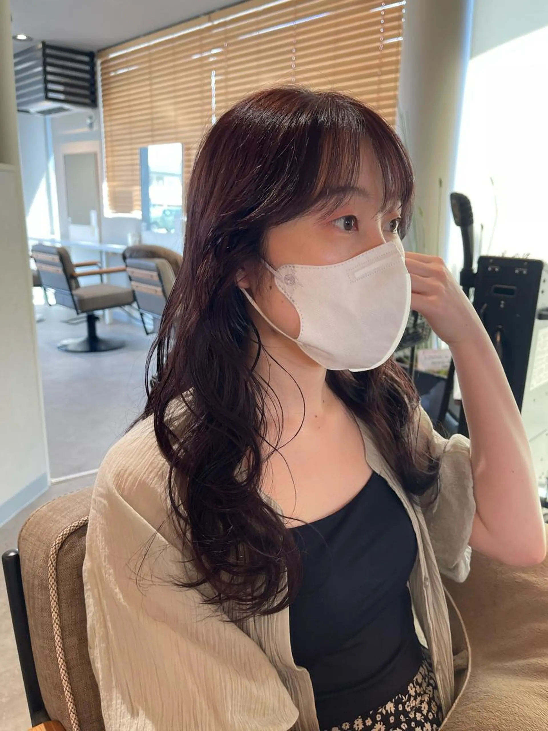 セミロング hyphen《ハイフン》所属・市村 香多のヘアスタイル