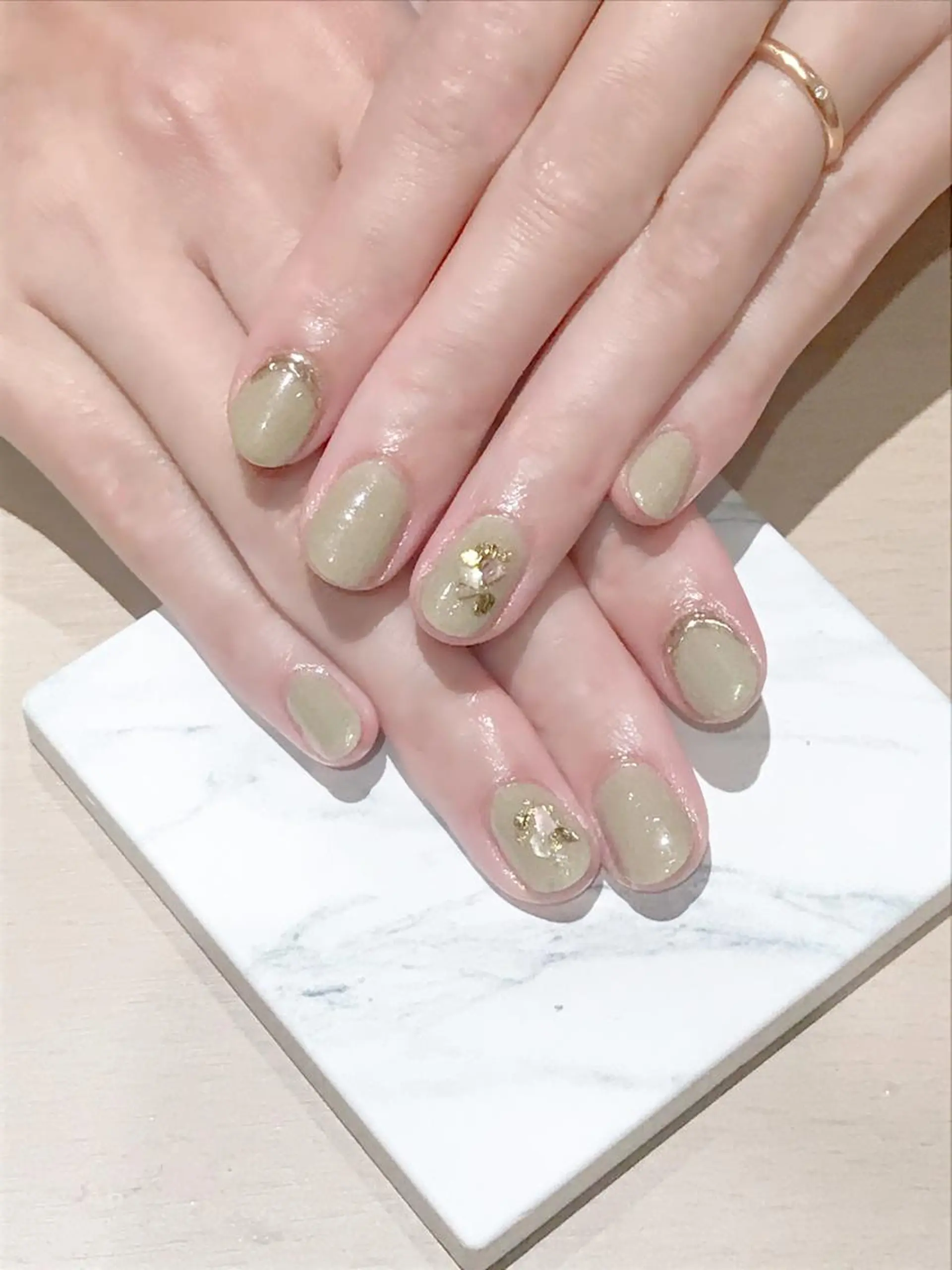 ネイル アートネイル グリーン ワンカラーネイル ピスタチオネイル Nyanco Nailのネイルデザイン